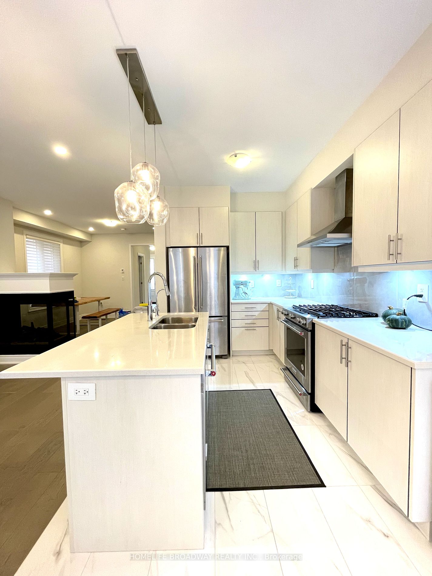 142 Drizzel Cres