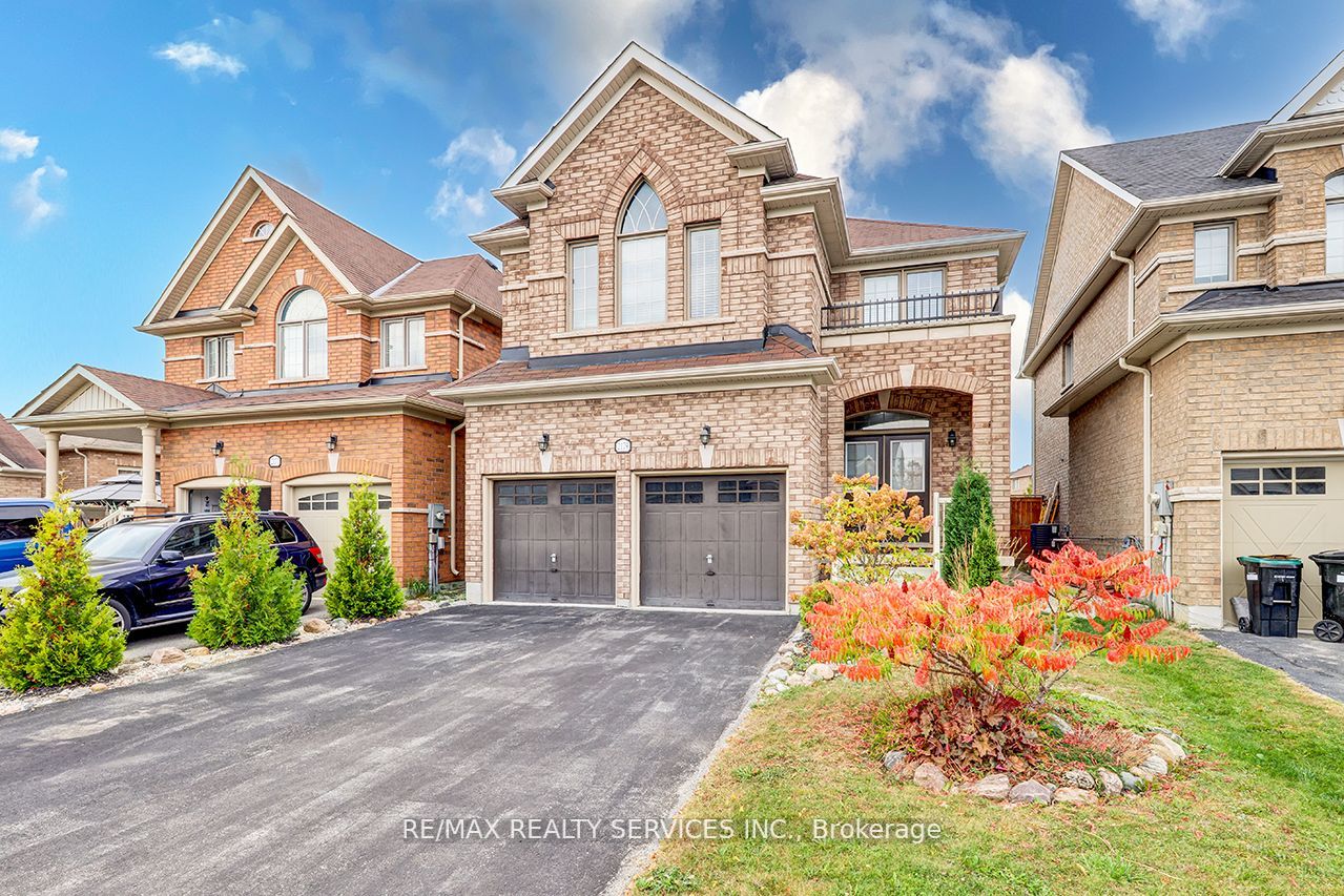 2179 Dawson Cres