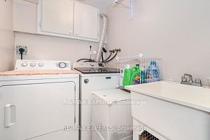 102 Zima Cres