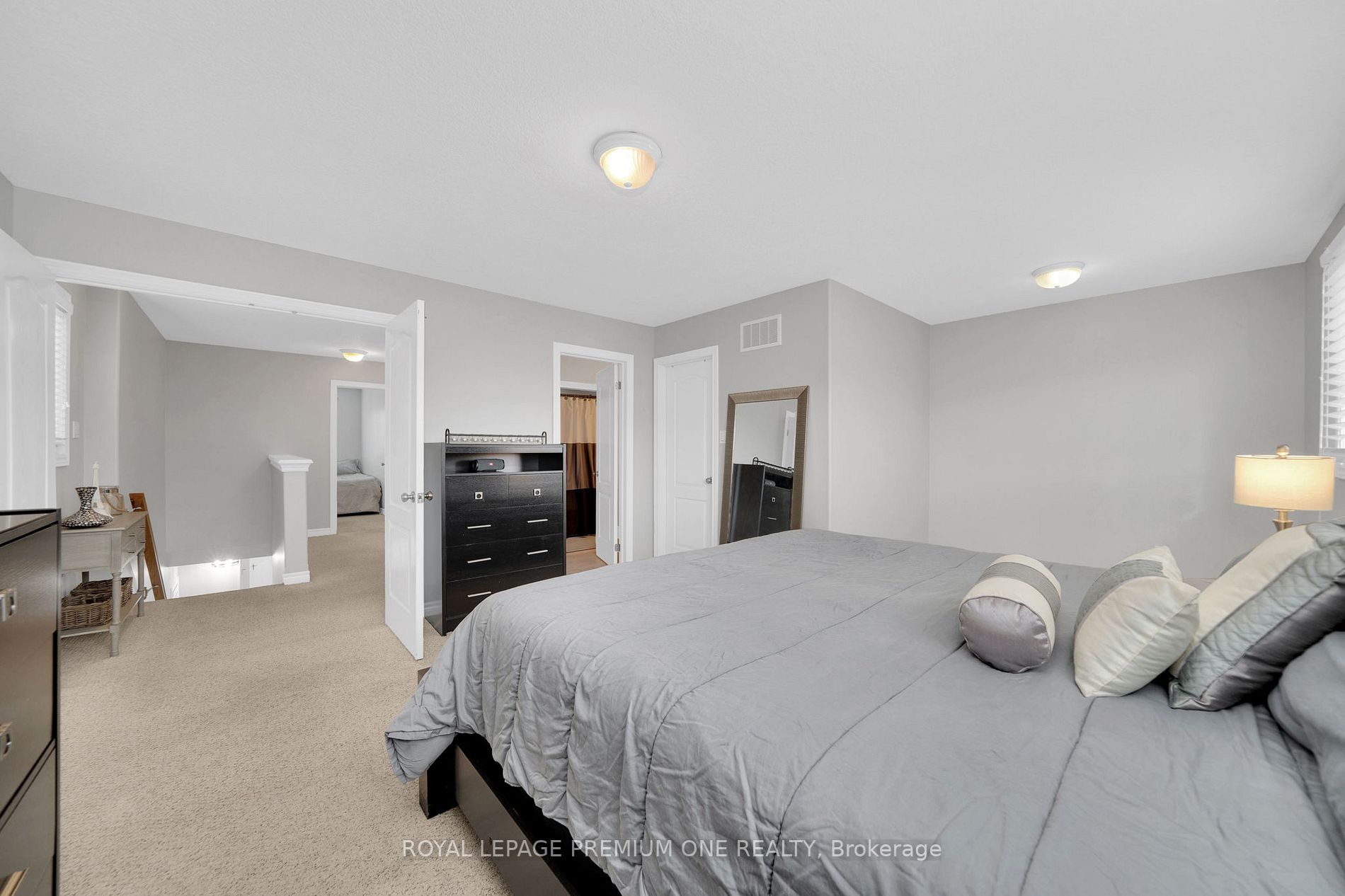 31 Stevenson St