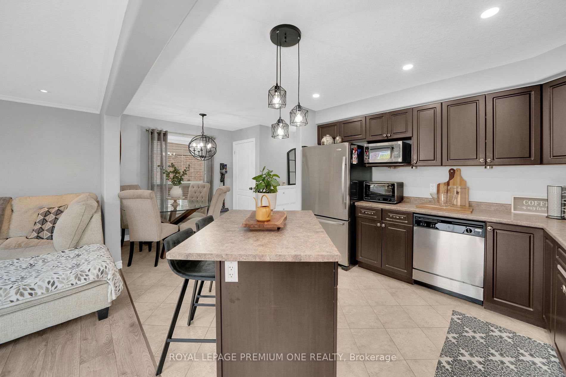 31 Stevenson St