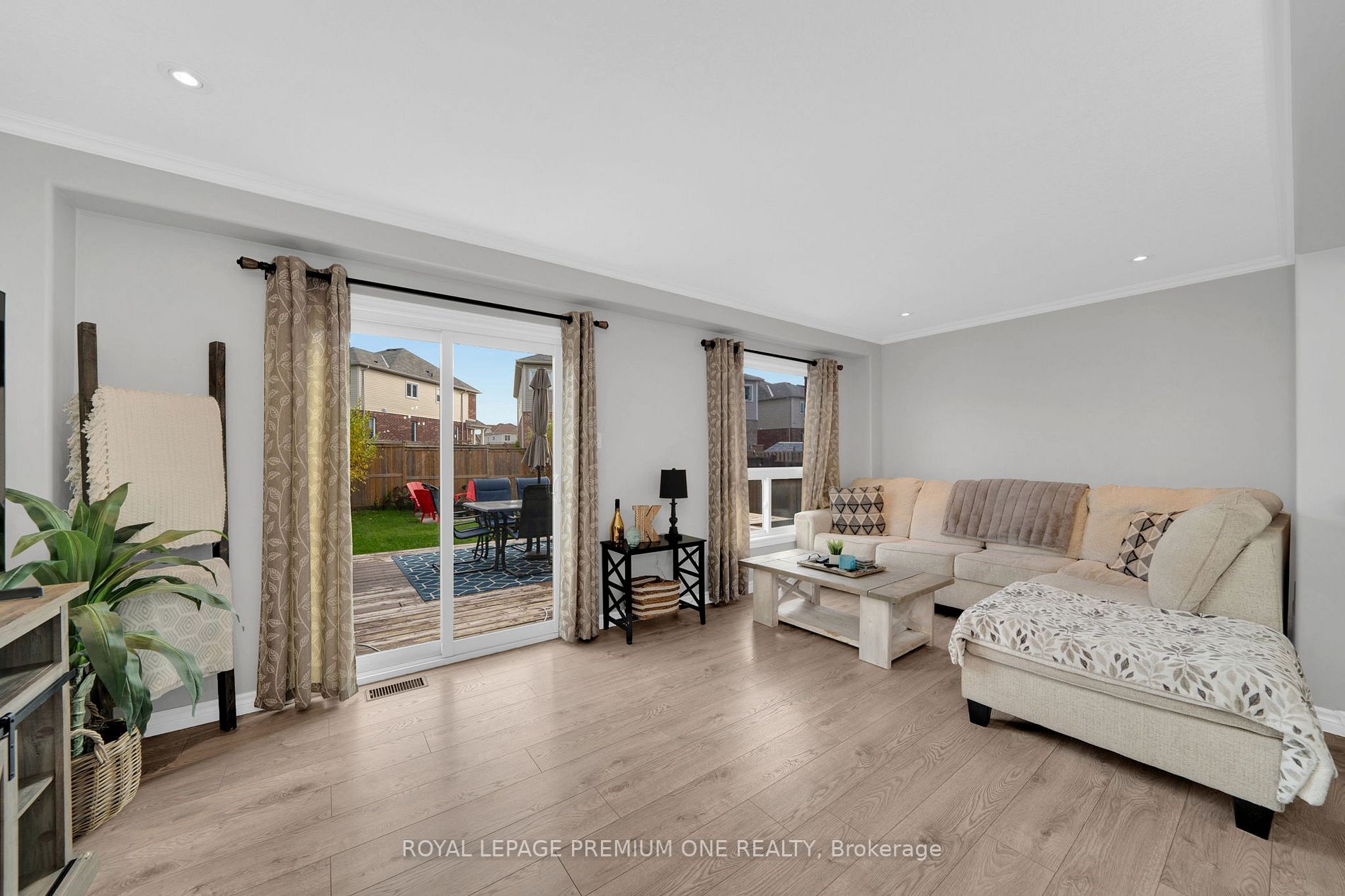 31 Stevenson St
