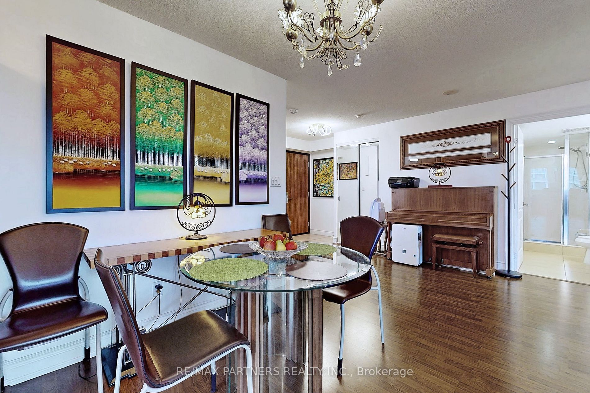 60 South Town Centre Blvd, #306