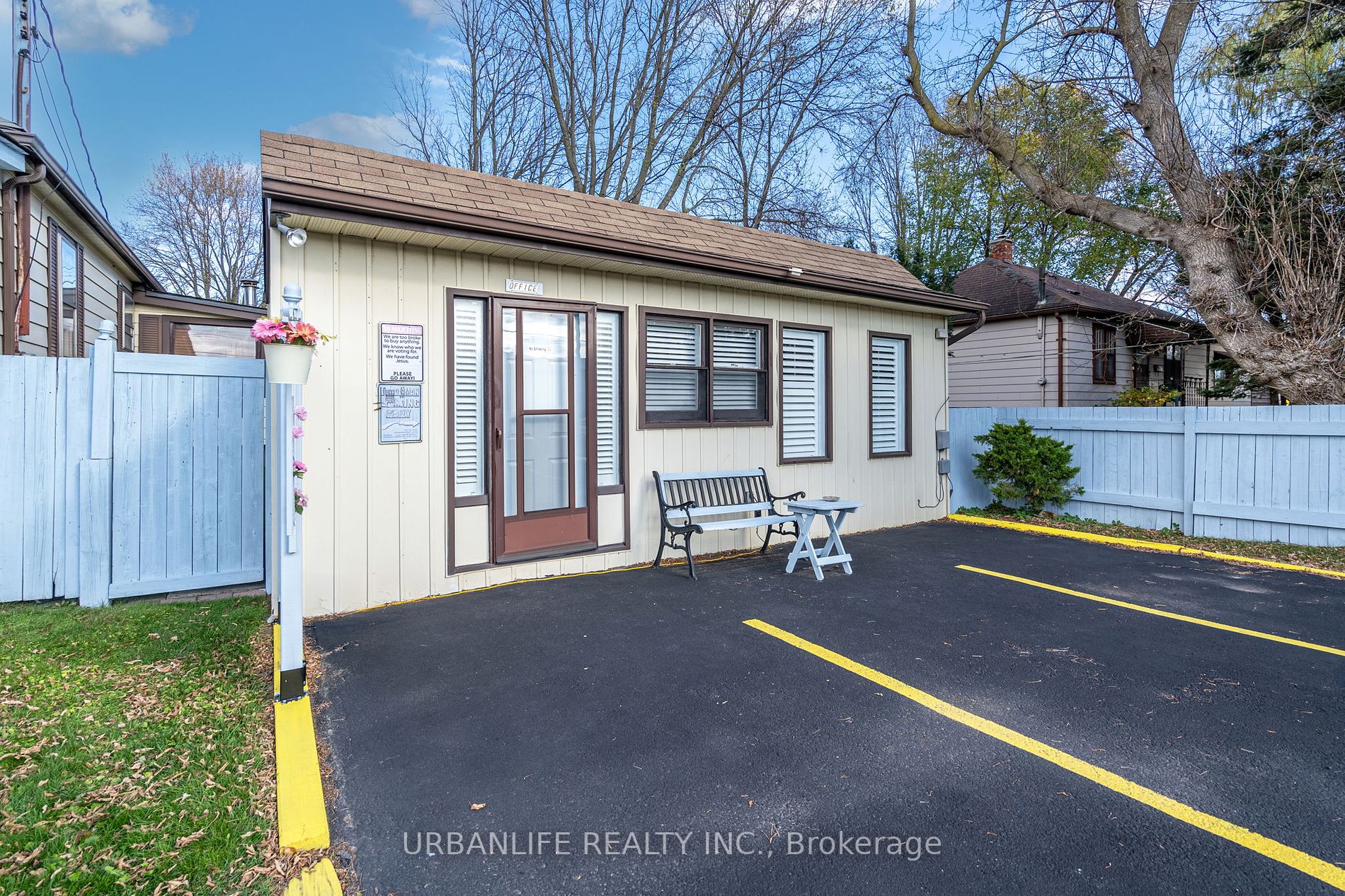 141 Toll Rd