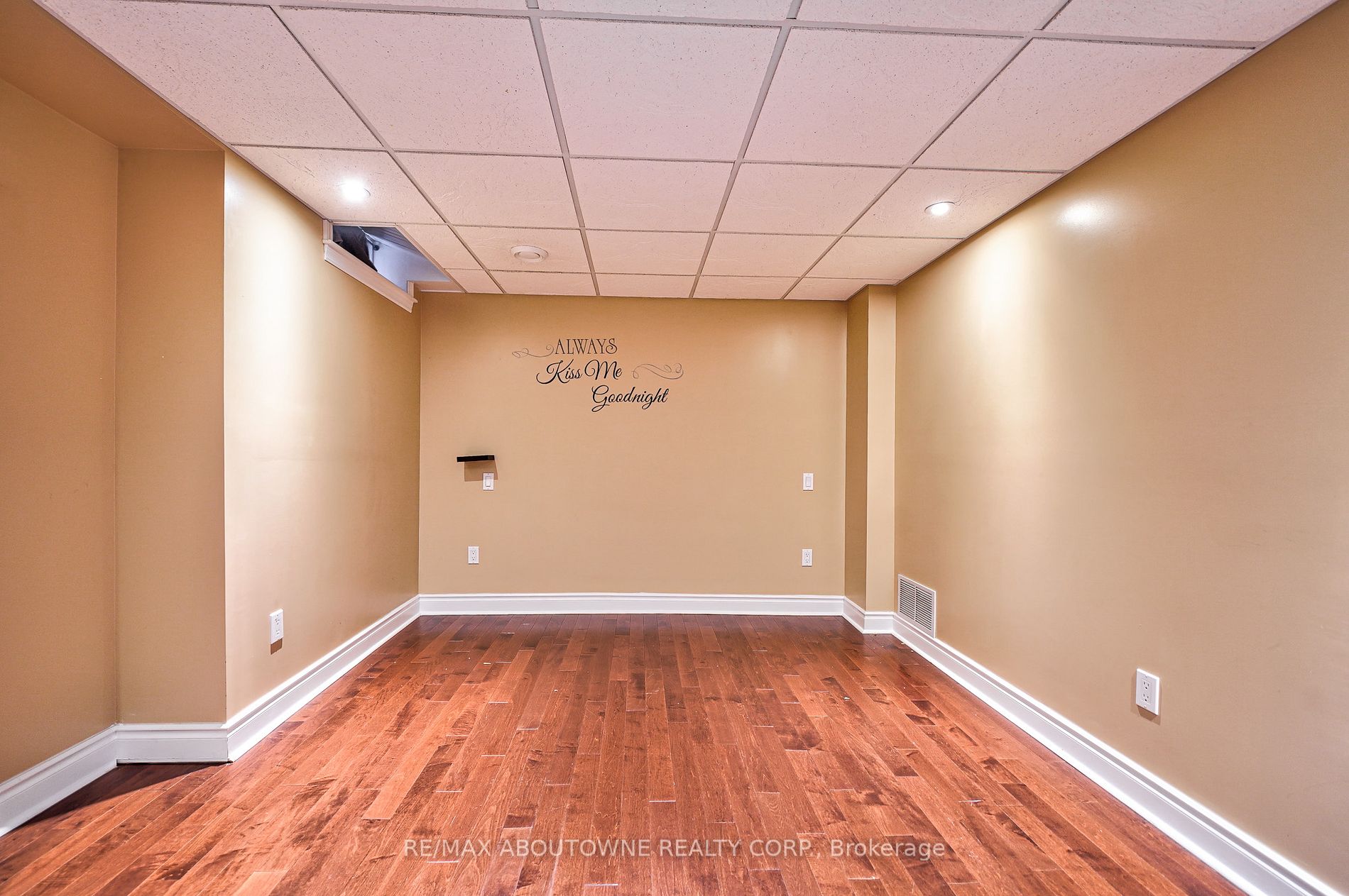 104 Cabinet Cres