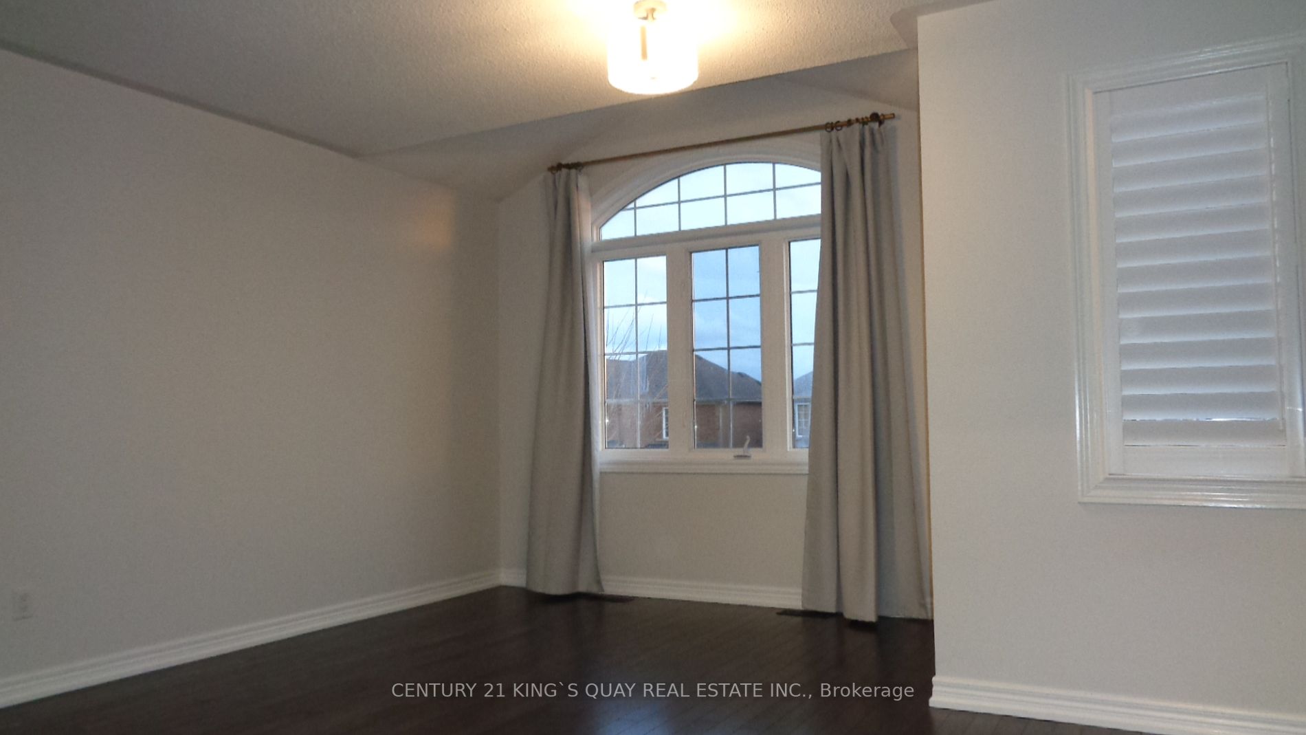 84 Battleford Ave