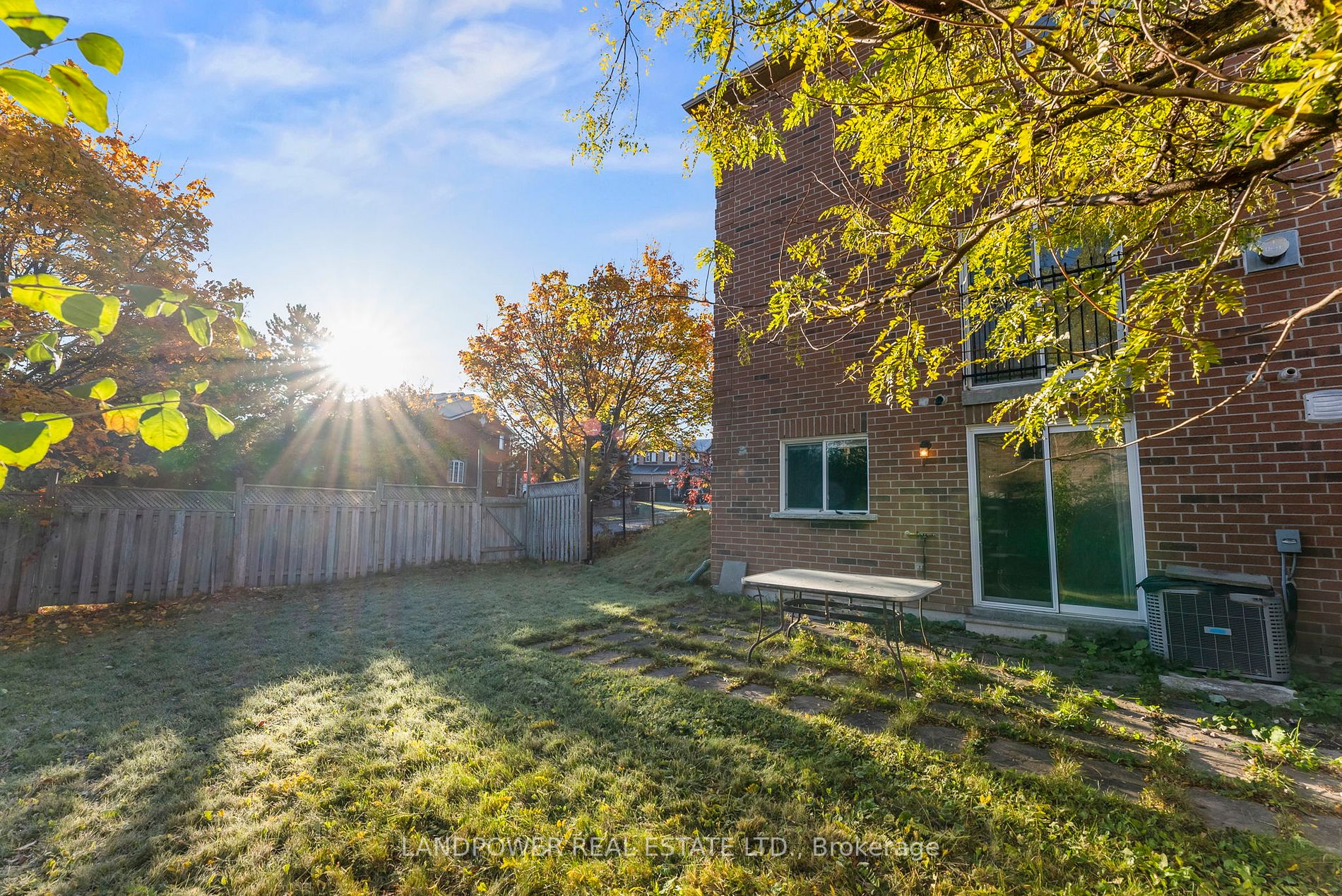 591 College Manor Dr