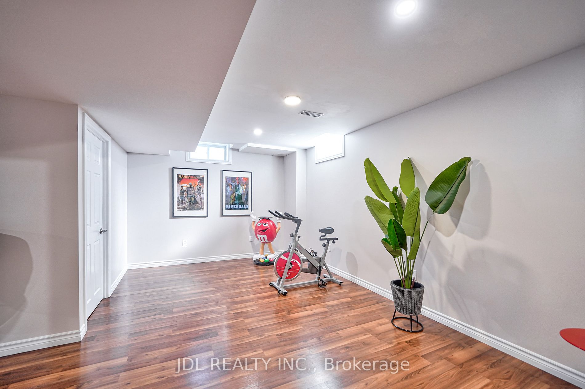 11 Dame Gruev Dr