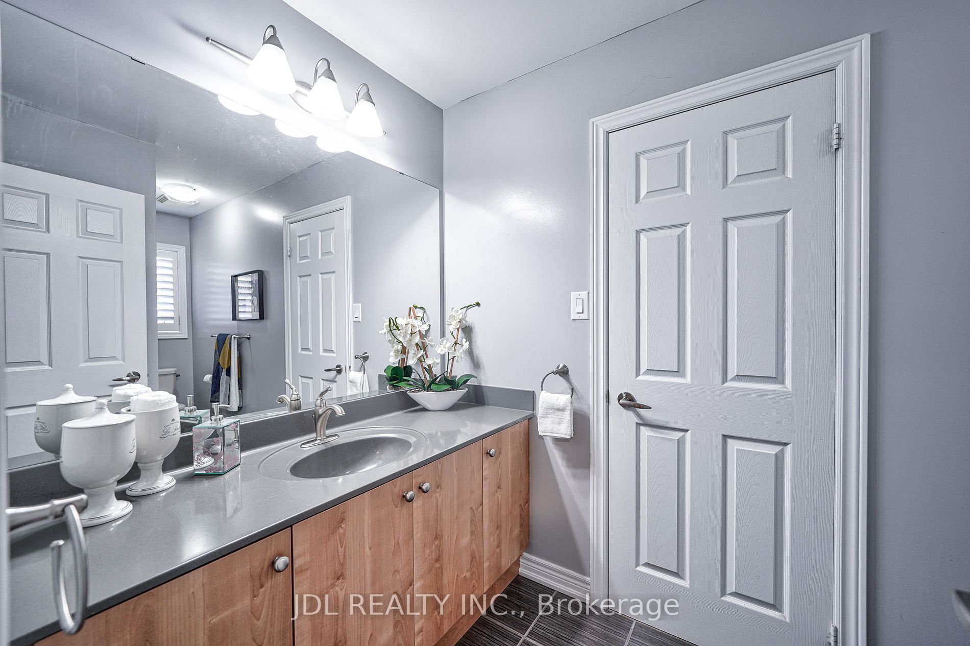 11 Dame Gruev Dr
