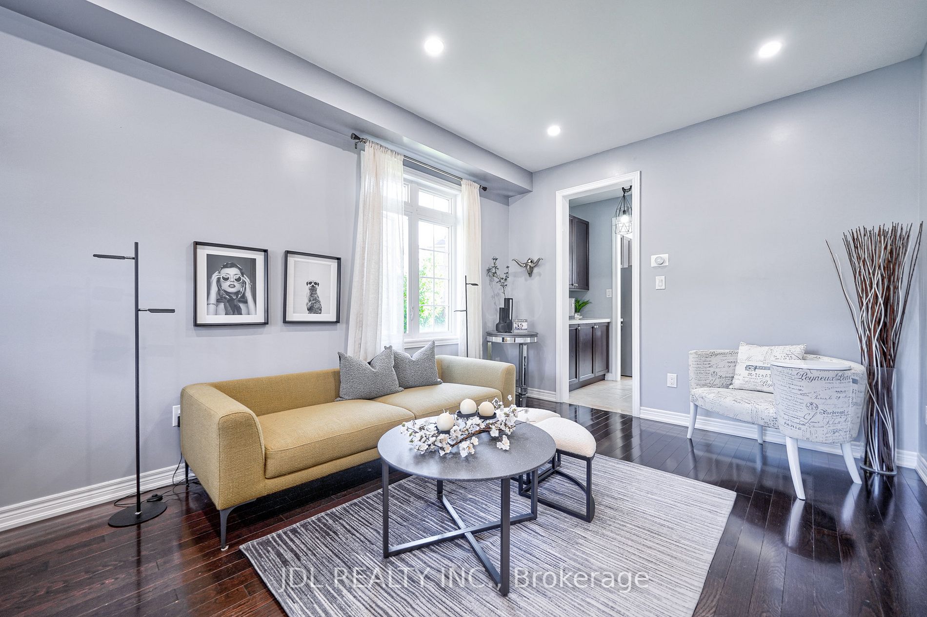 11 Dame Gruev Dr