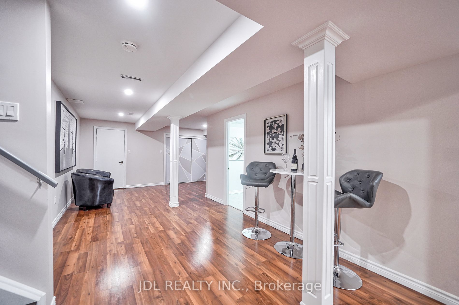 11 Dame Gruev Dr