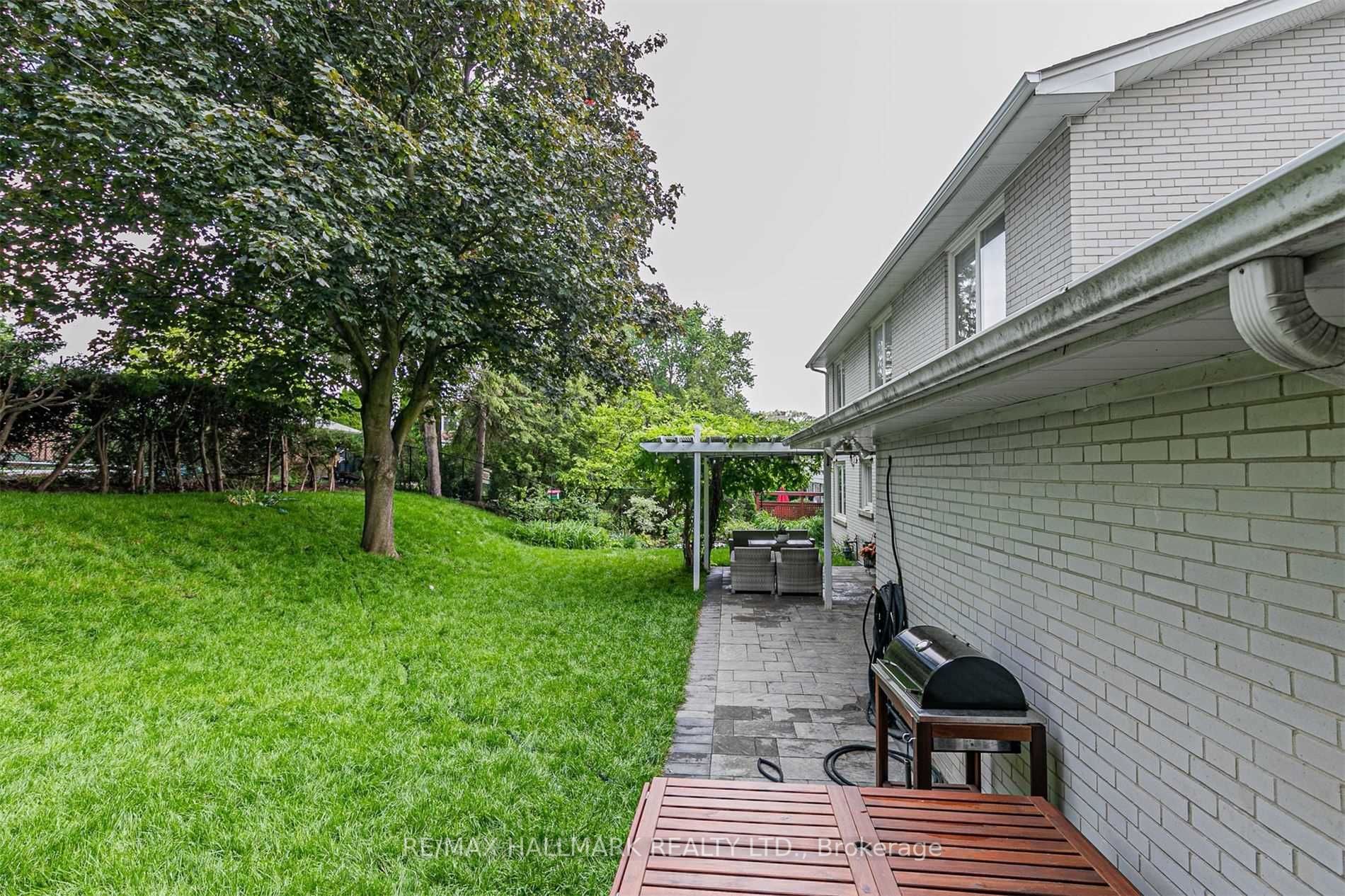 65 Riverside Blvd