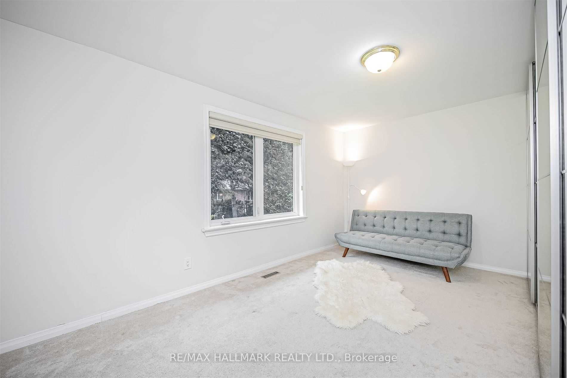 65 Riverside Blvd