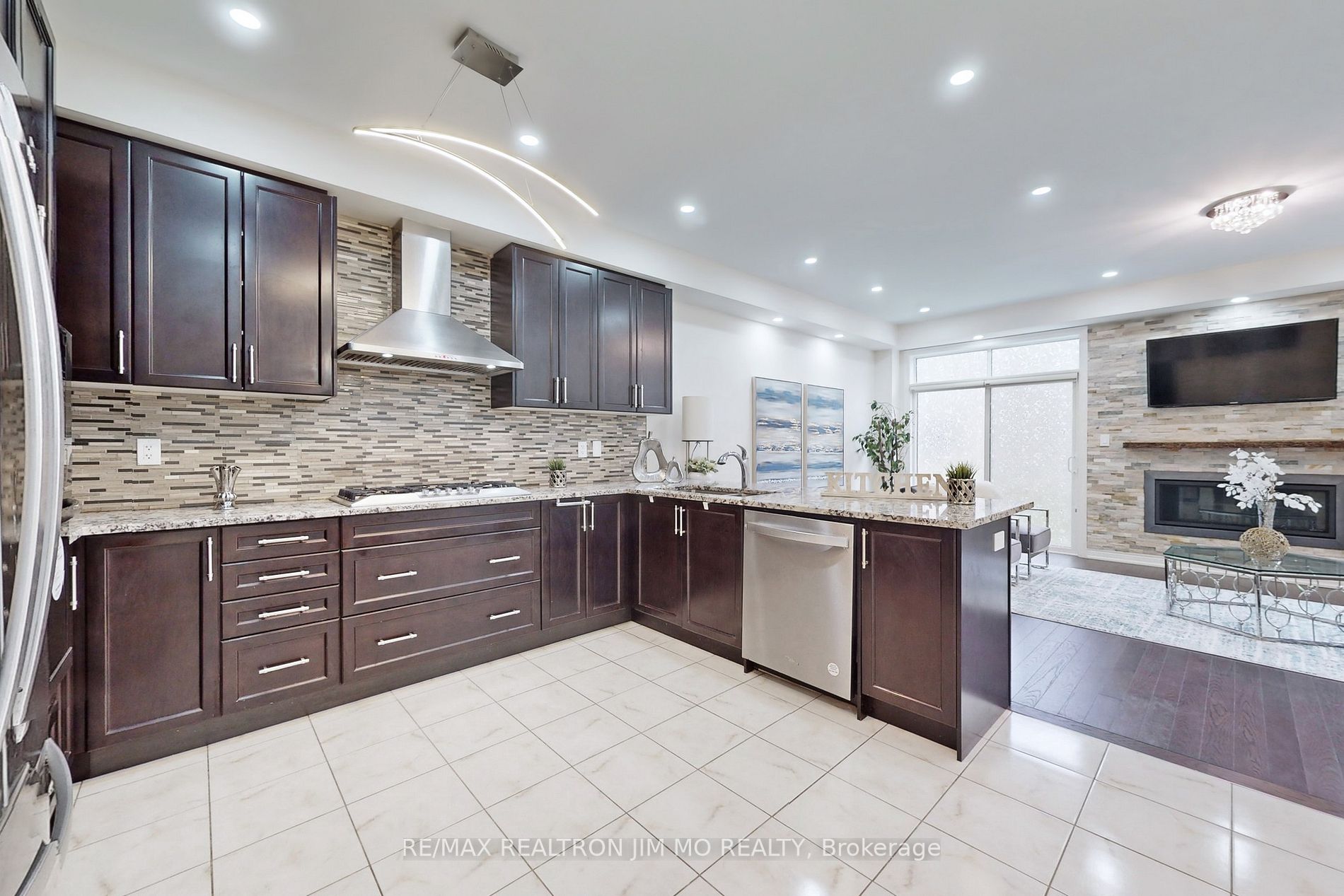 63 Prunella Cres