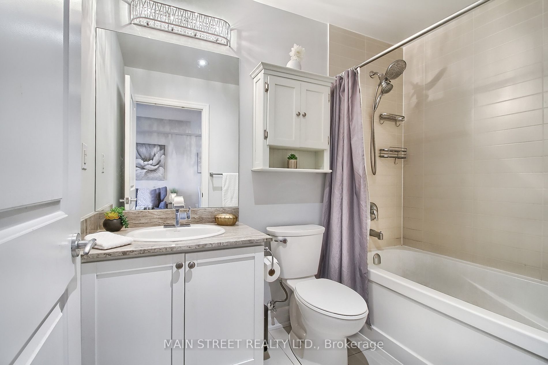 111 Civic Square Gate, #401