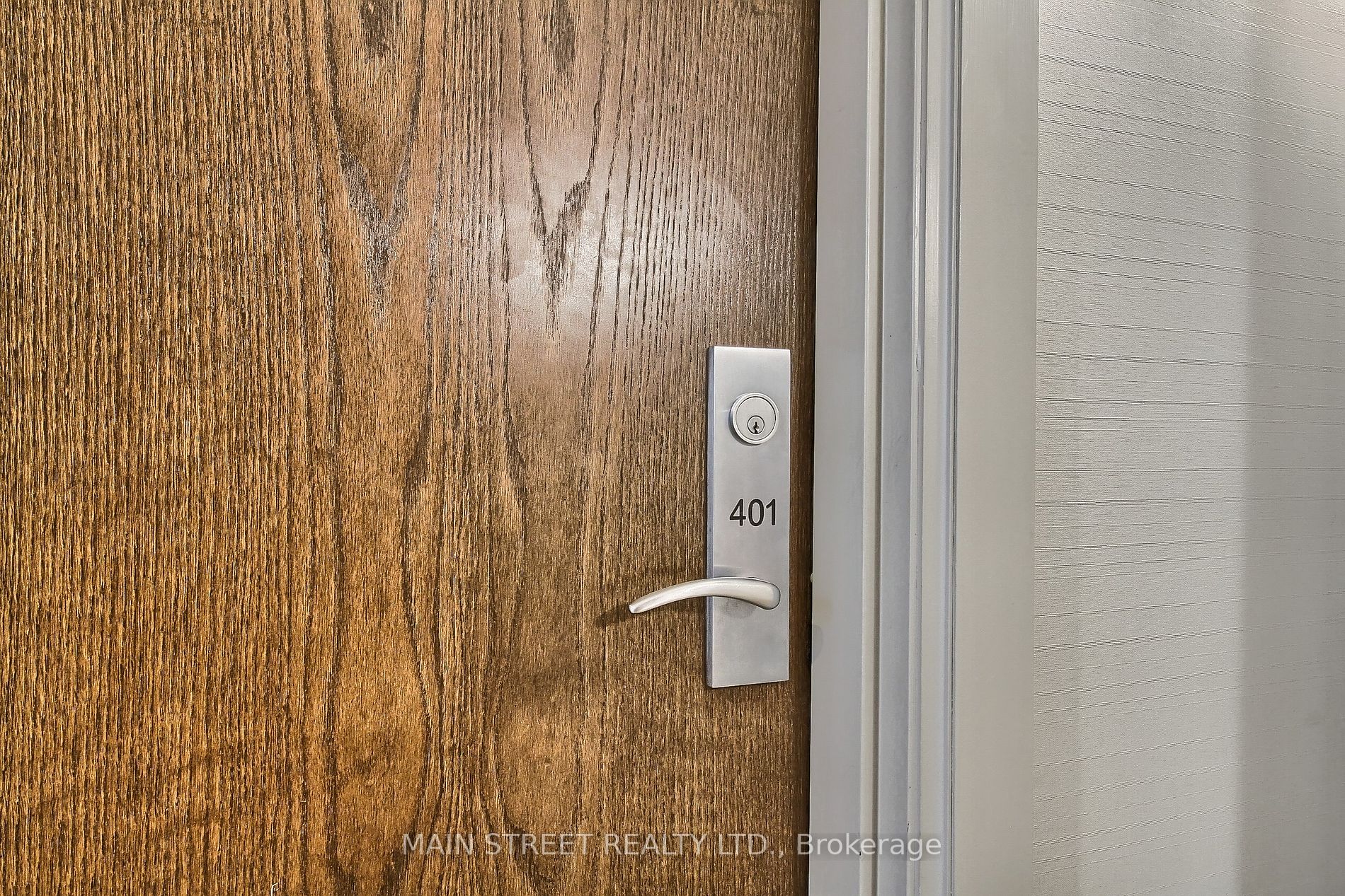 111 Civic Square Gate, #401