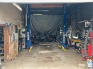 4442 Mount Albert Rd