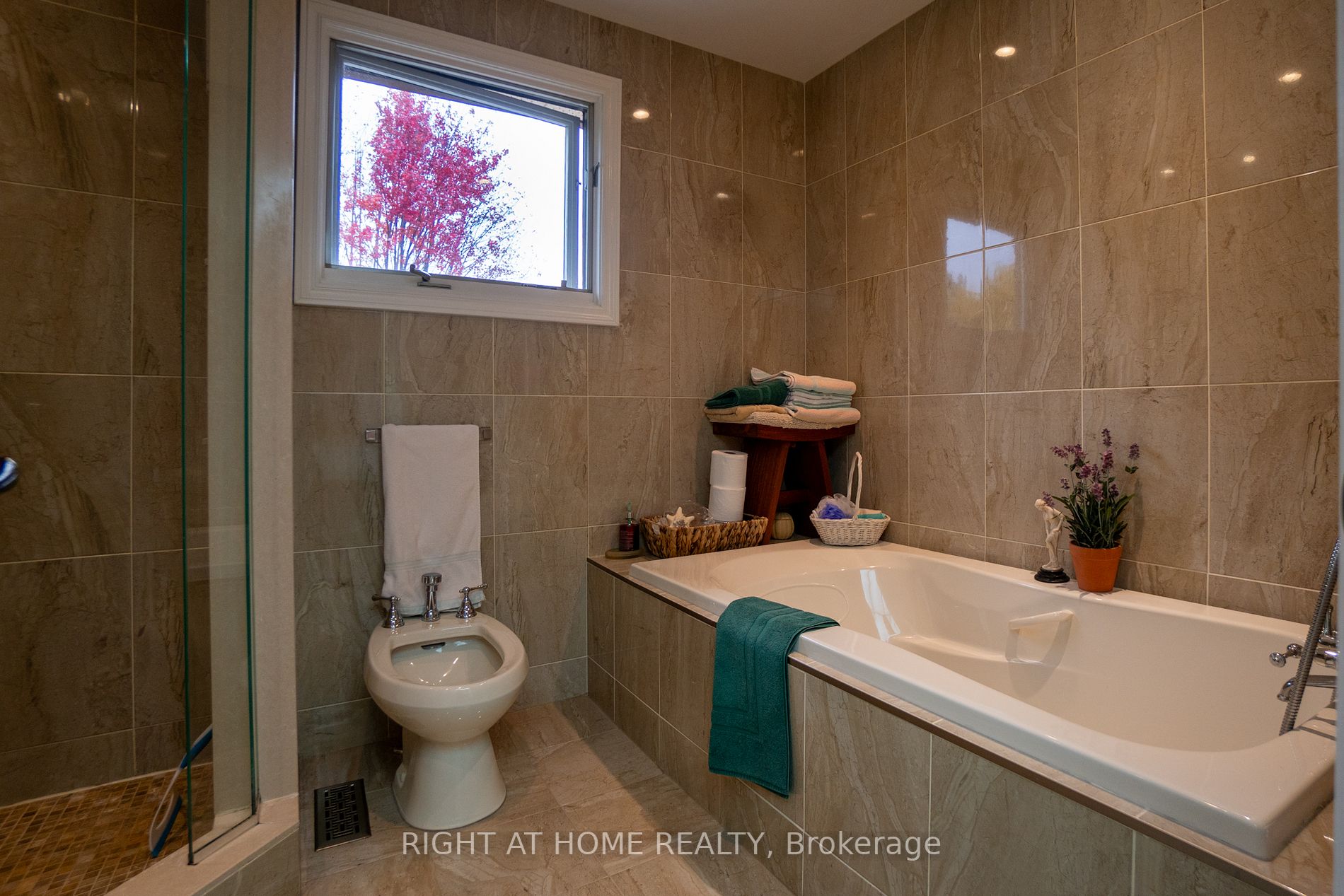 59 Sanderson Cres