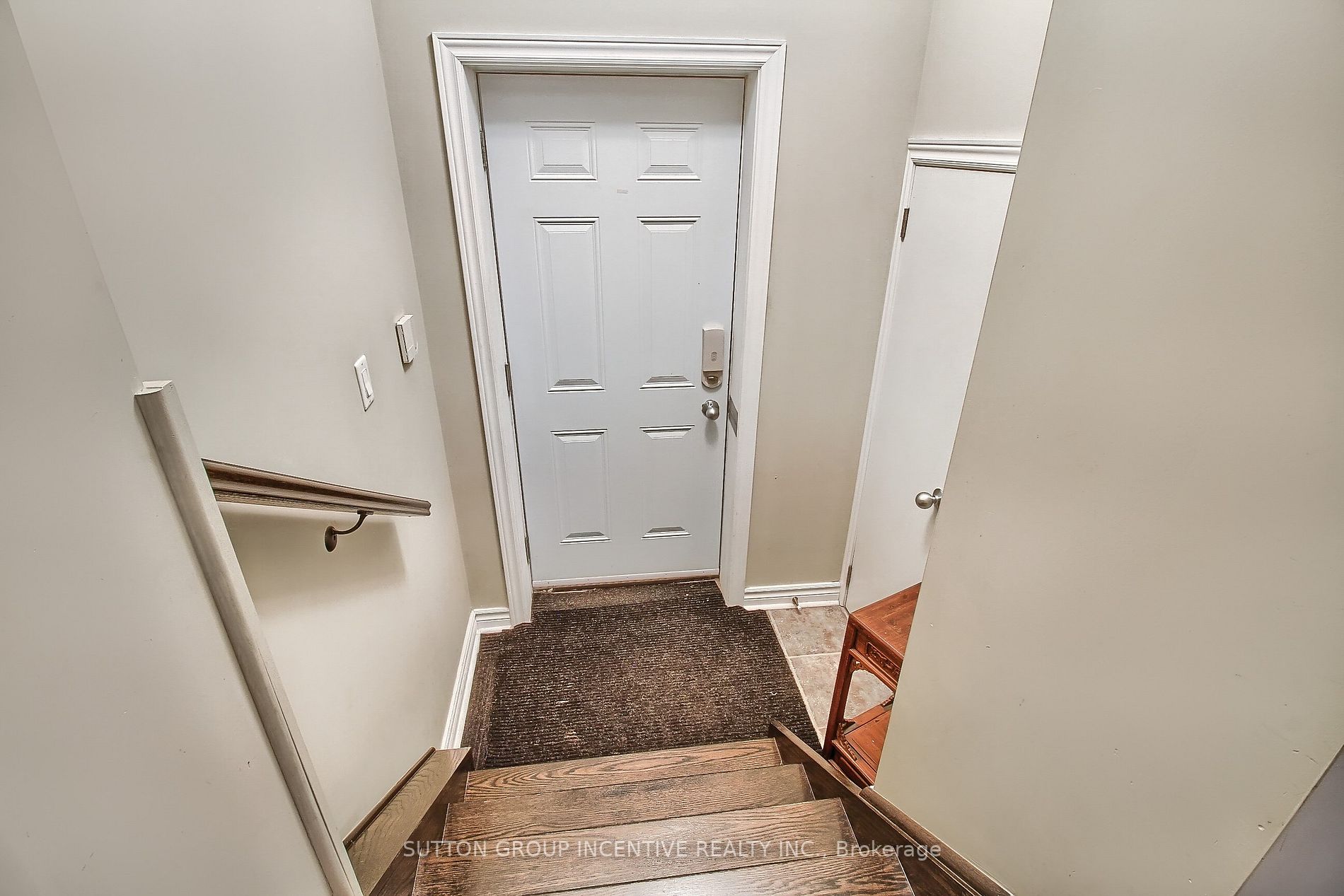 142 Avenue Rd