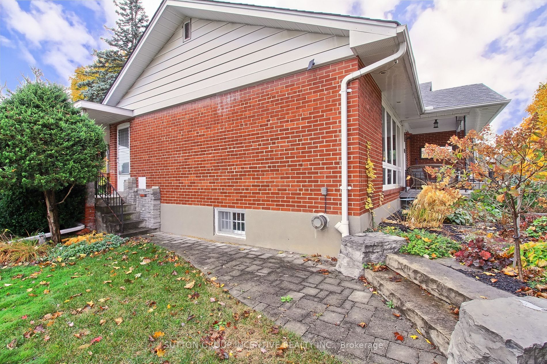 142 Avenue Rd