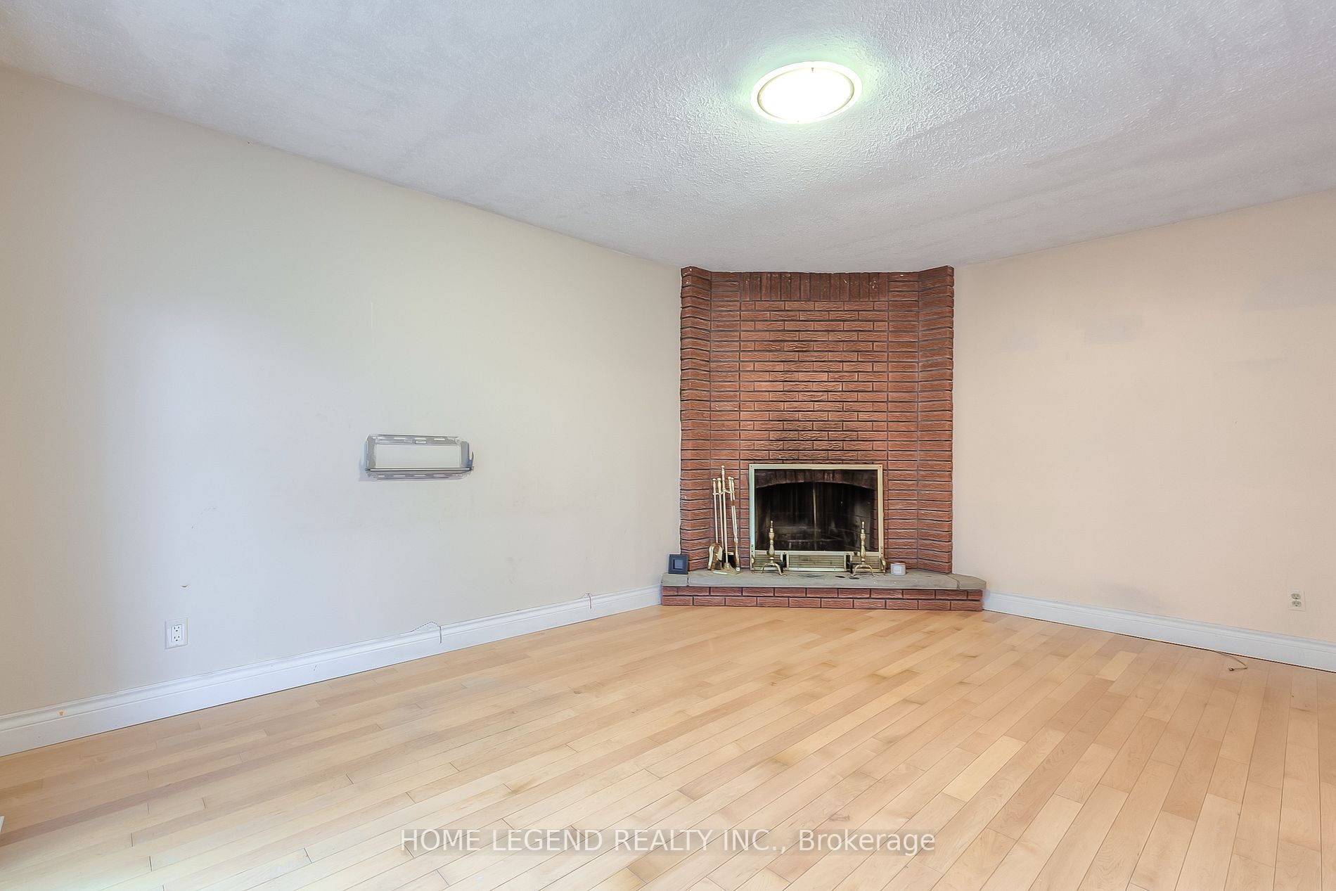 52 Carlton Rd