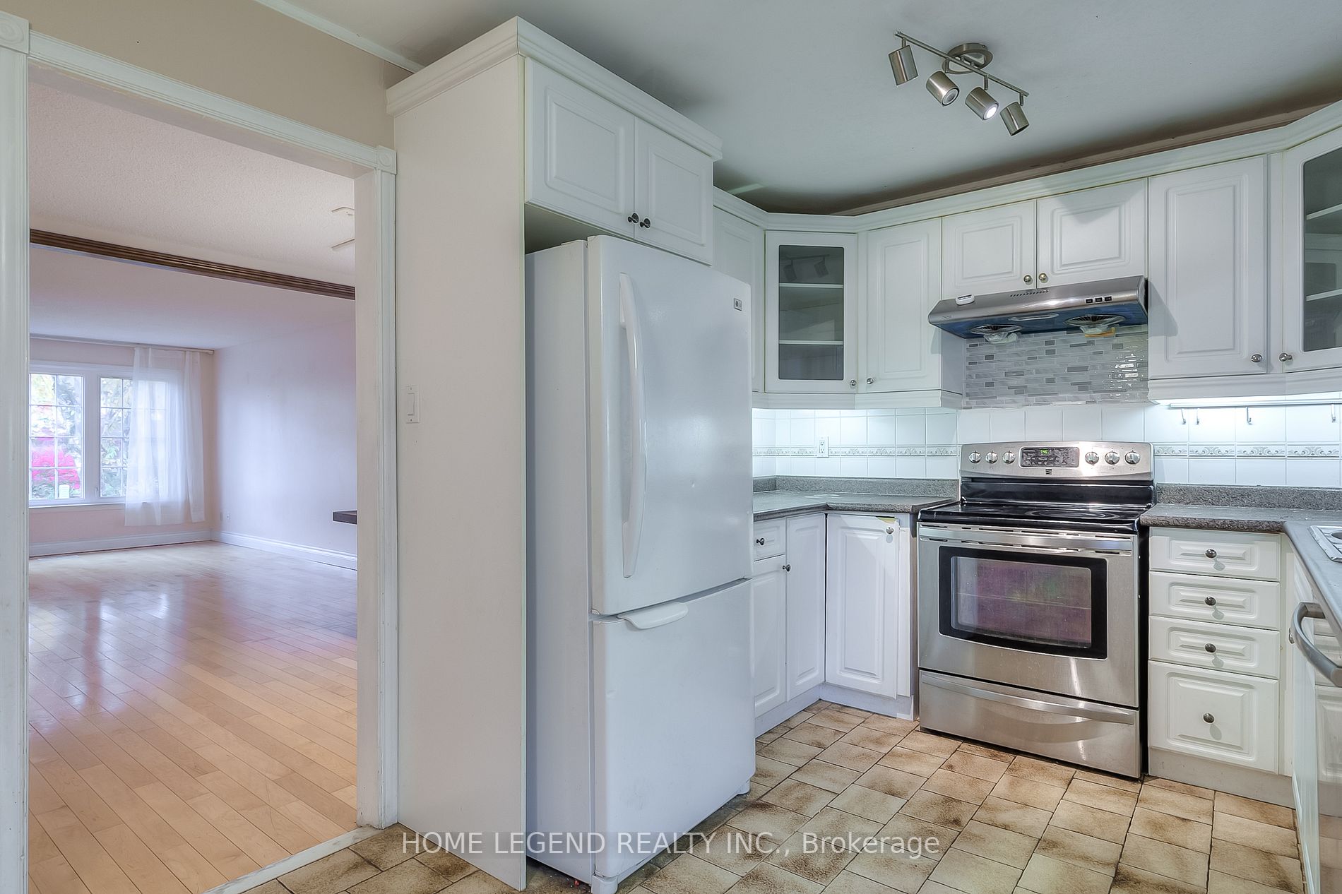 52 Carlton Rd