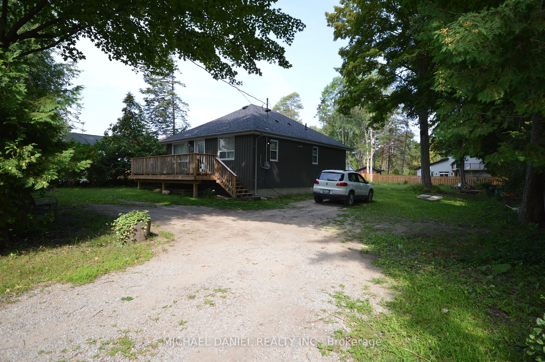 882 Kennedy Rd