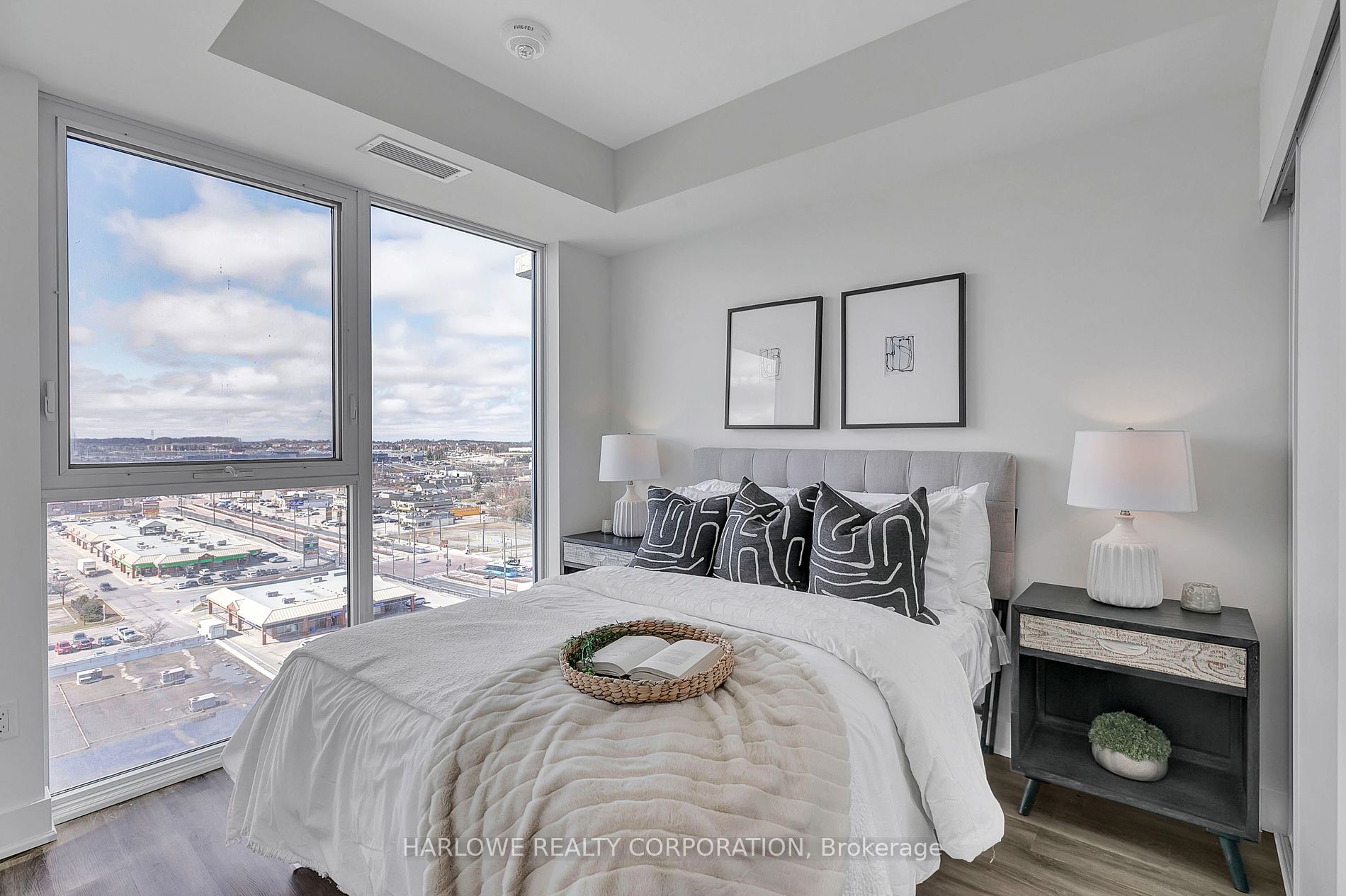 185 Deerfield Rd, #1306