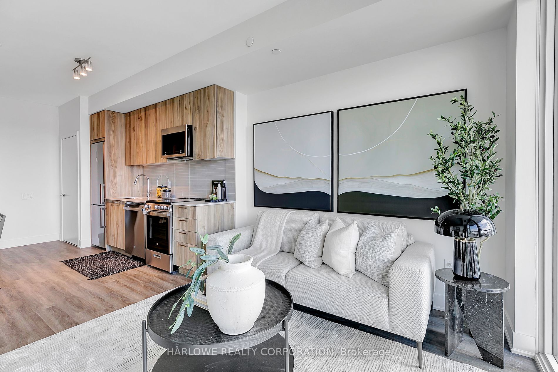185 Deerfield Rd, #1306