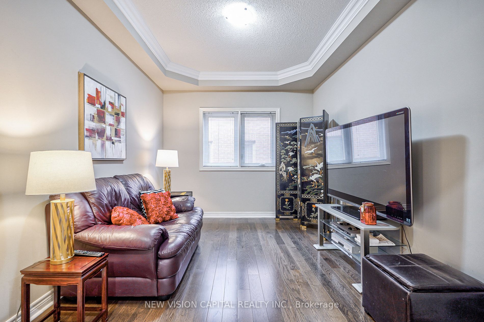 11 Farnham Dr
