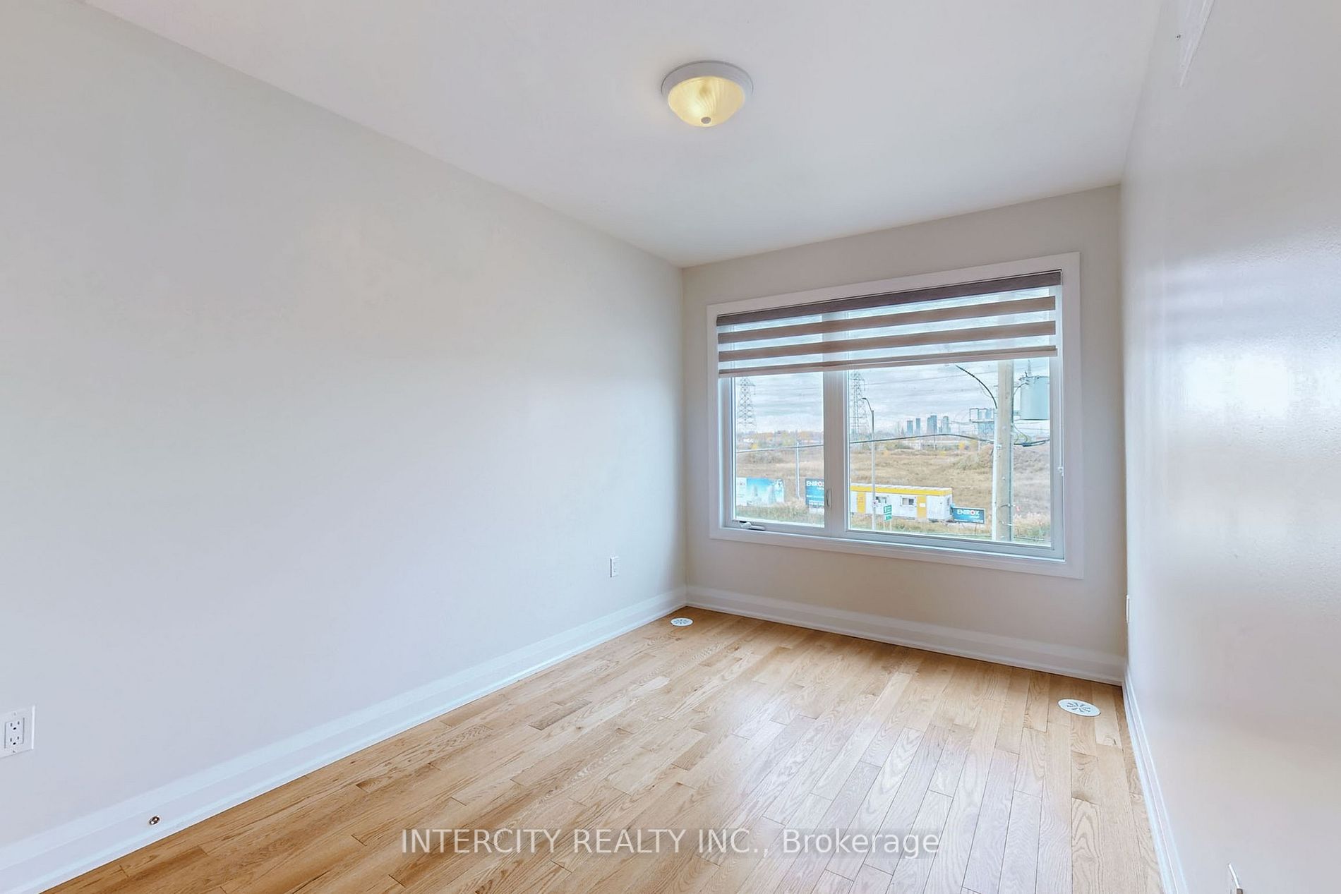 198 Moneypenny Pl