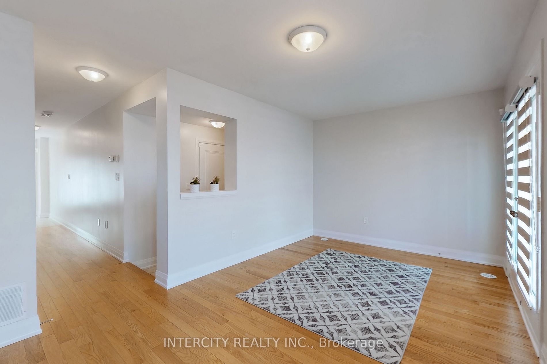 198 Moneypenny Pl