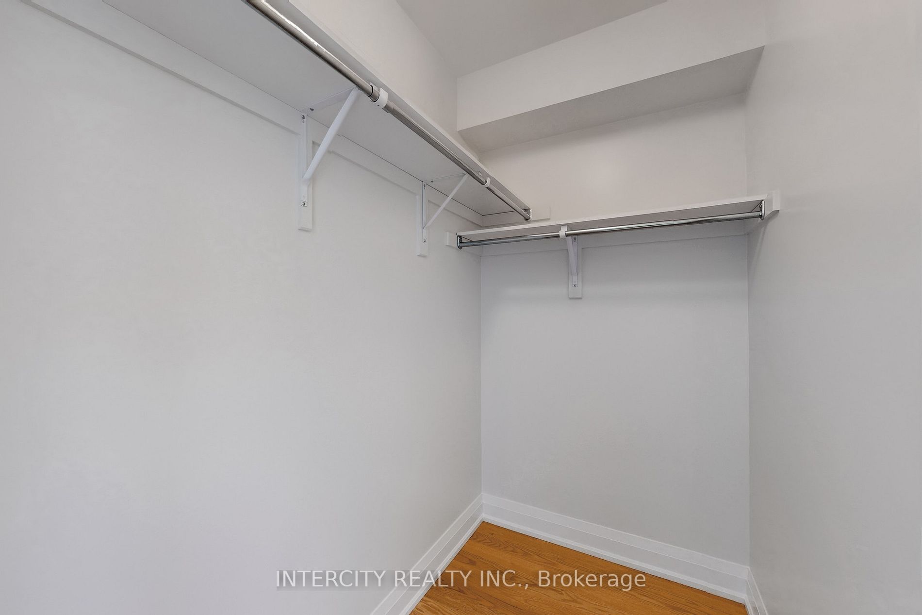 198 Moneypenny Pl