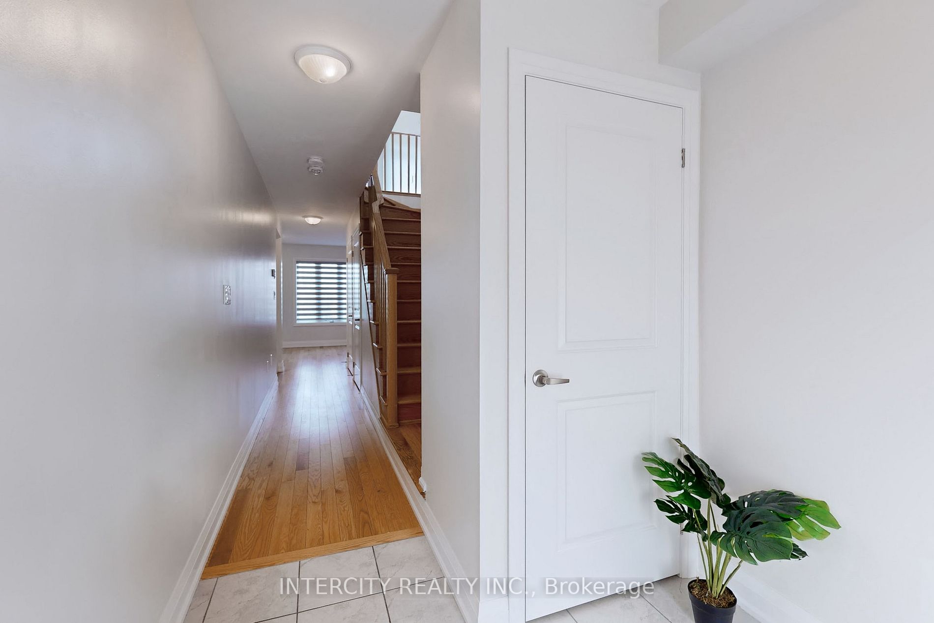 198 Moneypenny Pl