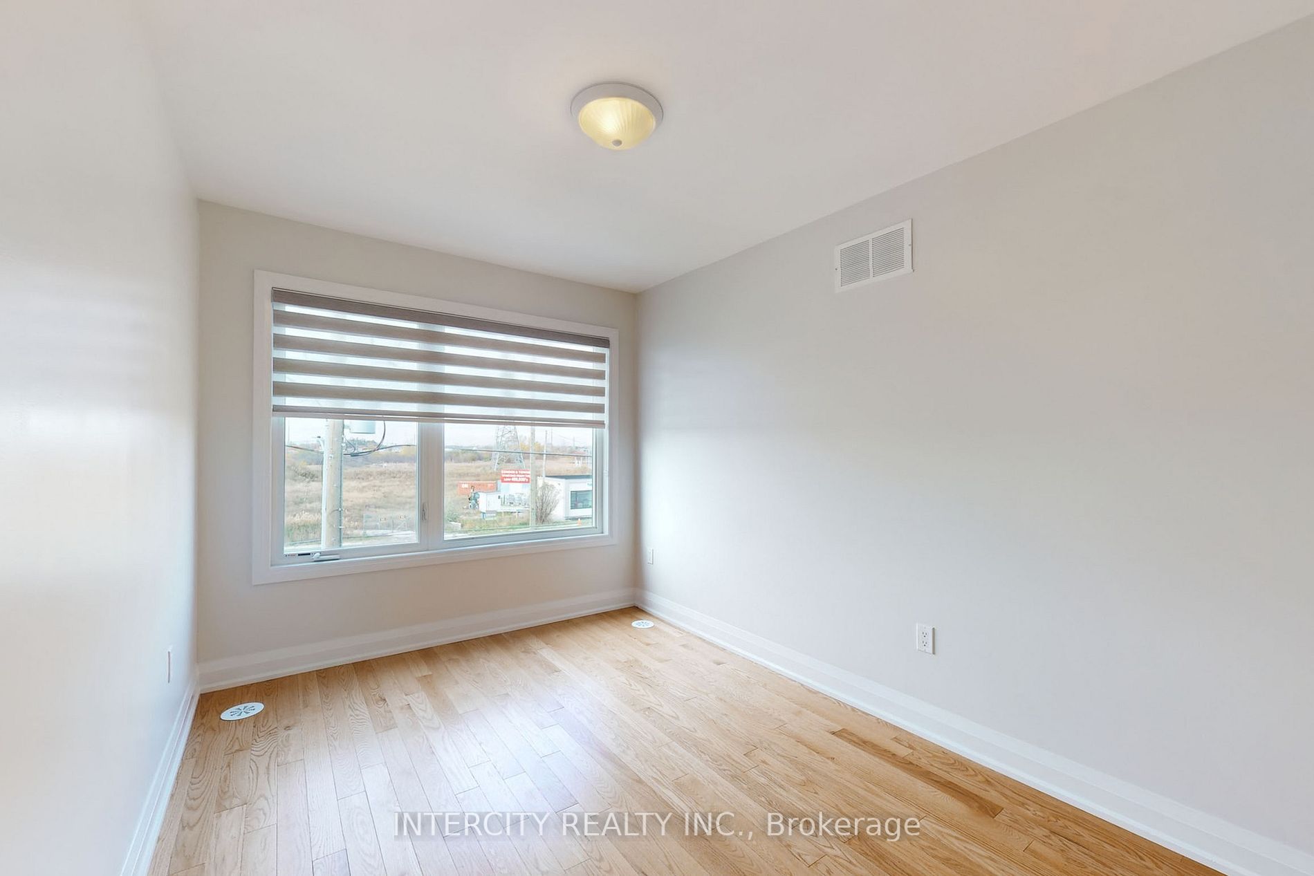 198 Moneypenny Pl