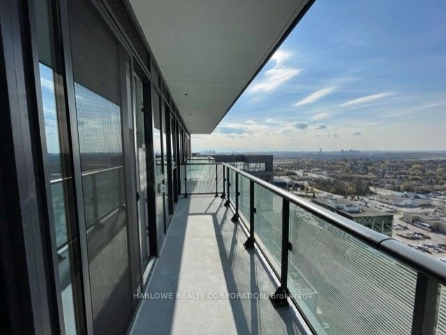 105 Oneida Cres, #2411