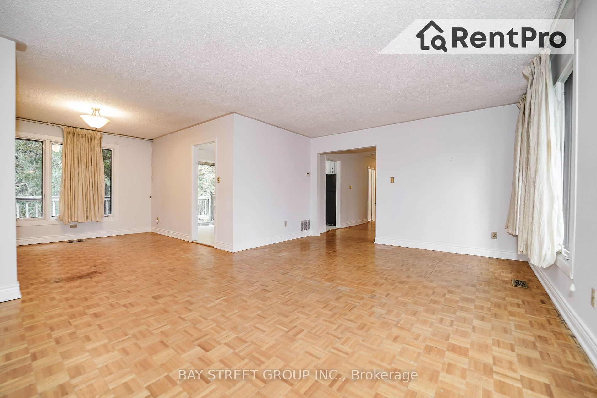 213 Murray Dr