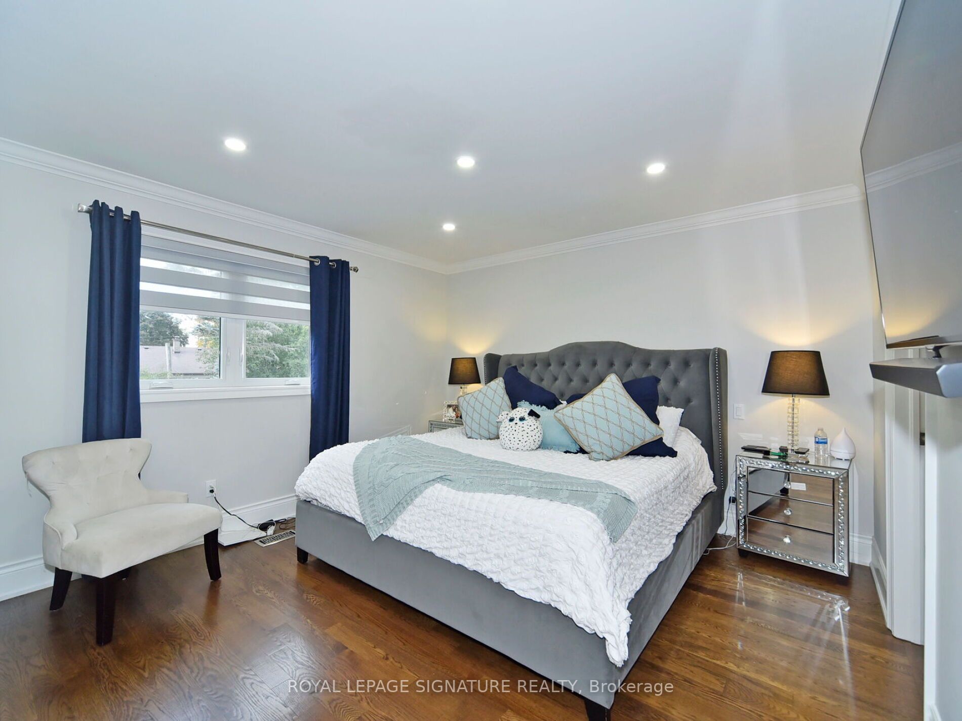 10 Birchard Blvd