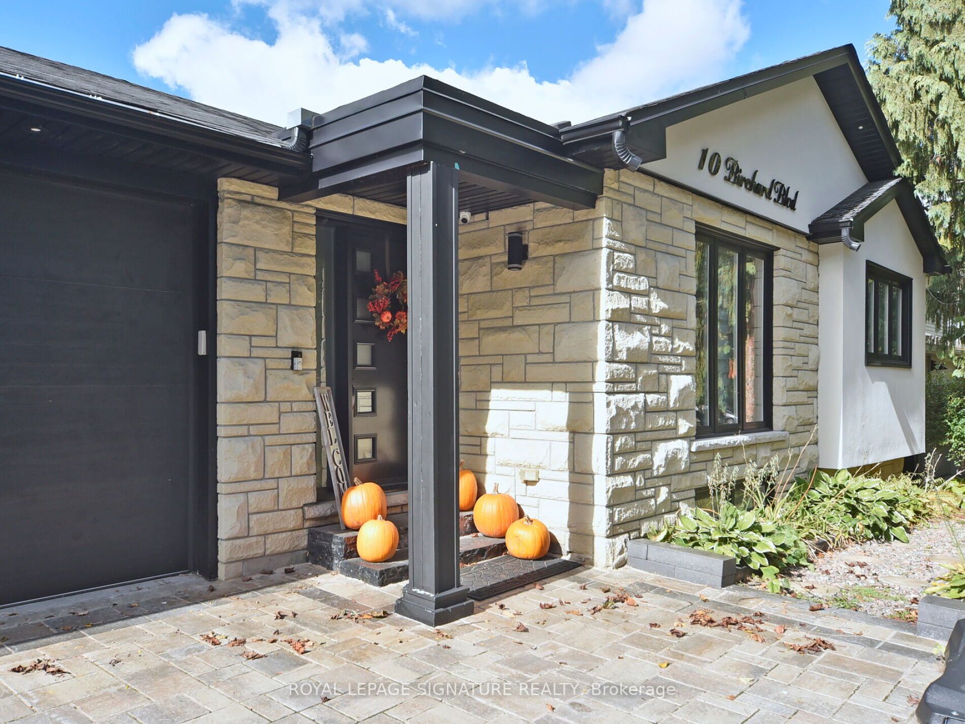 10 Birchard Blvd