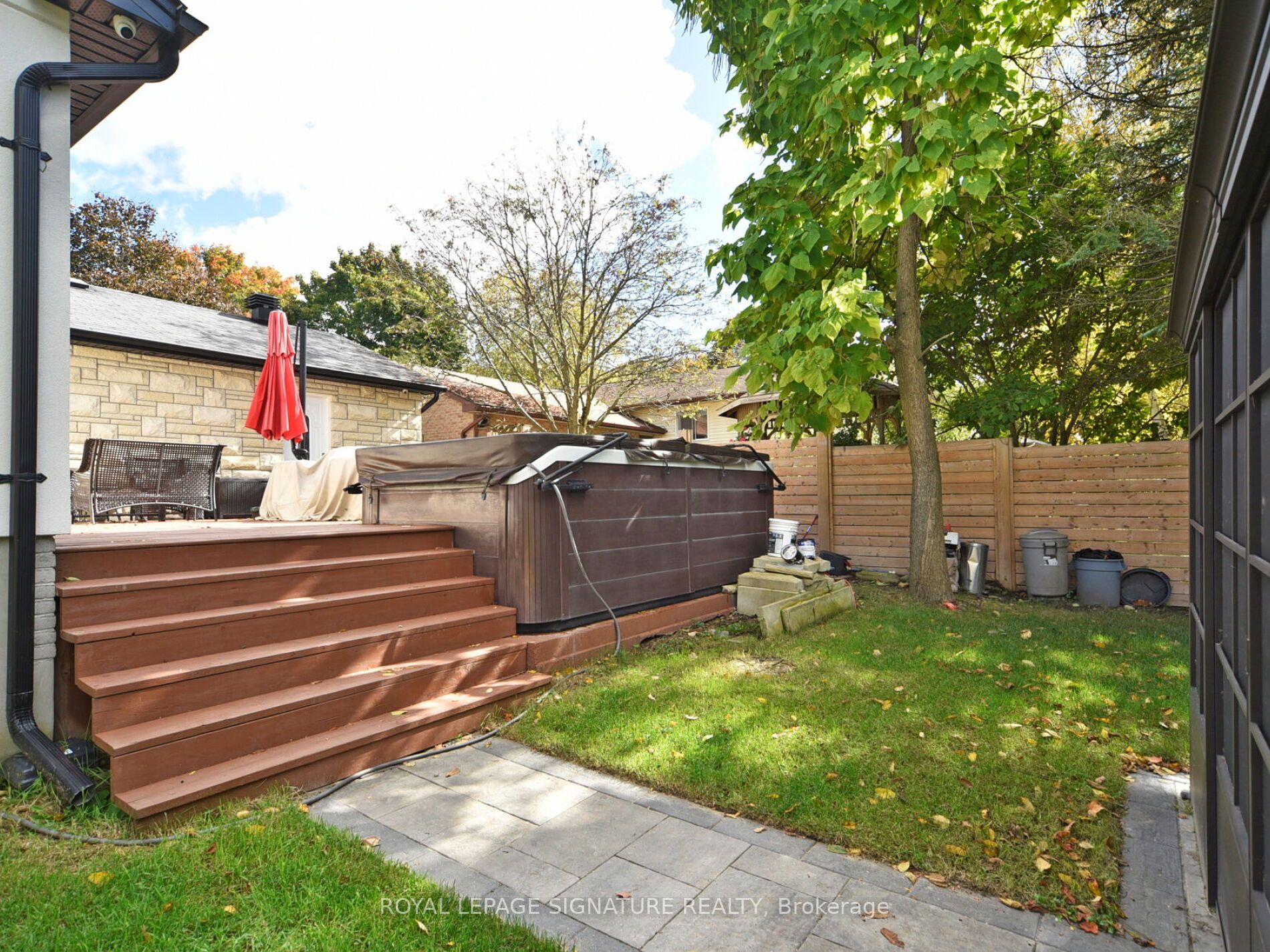 10 Birchard Blvd