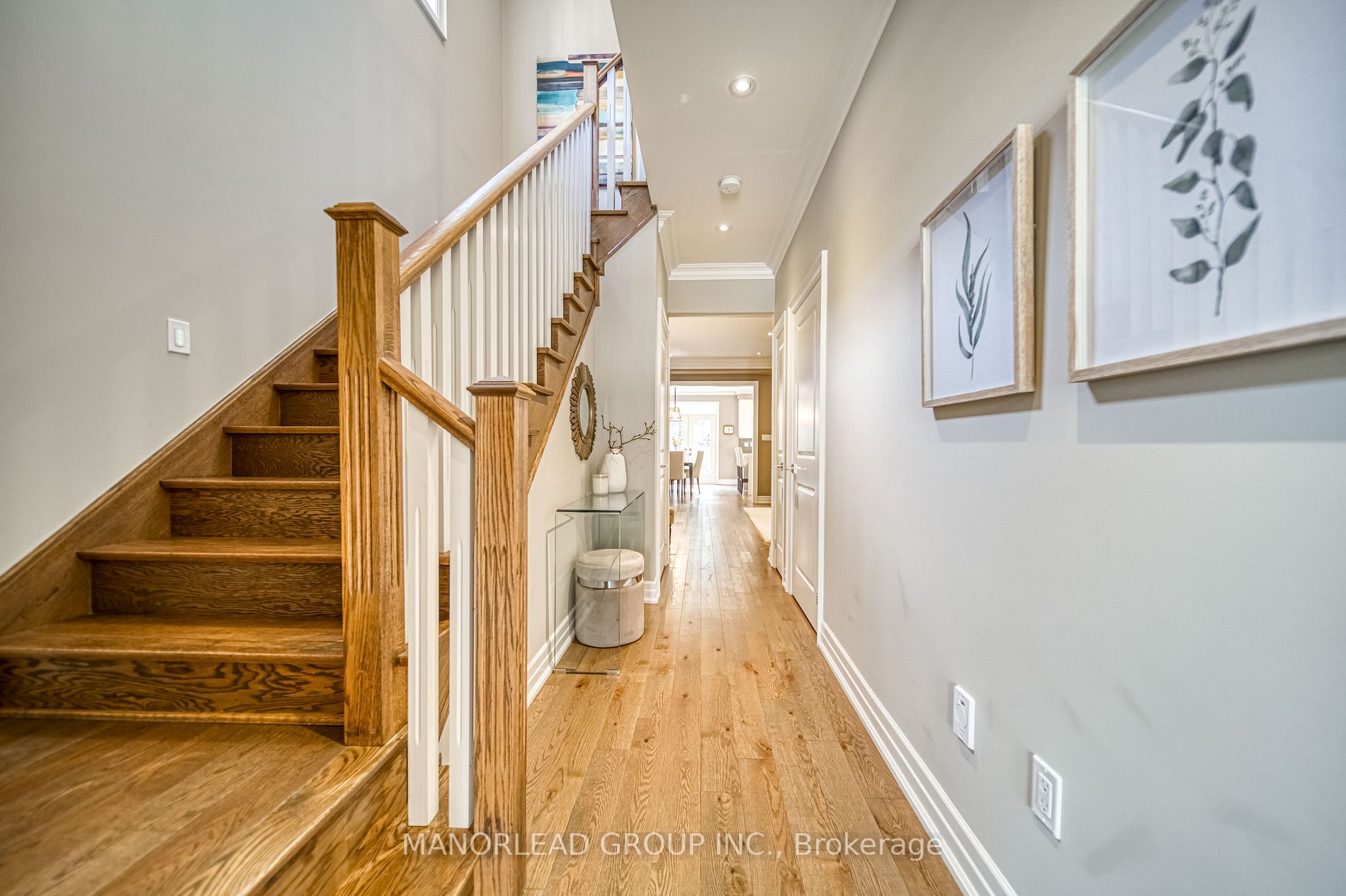 1157 Stuffles Cres