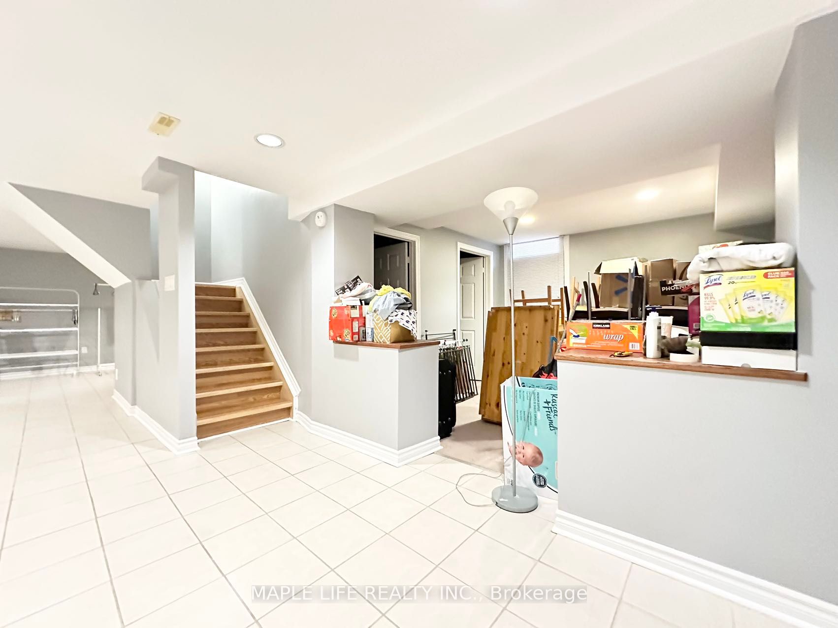 65 Swanage Dr