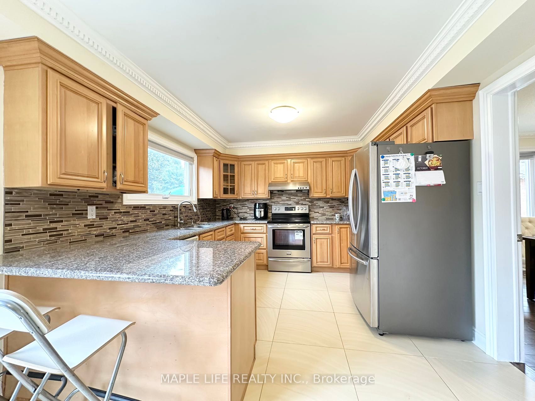 65 Swanage Dr