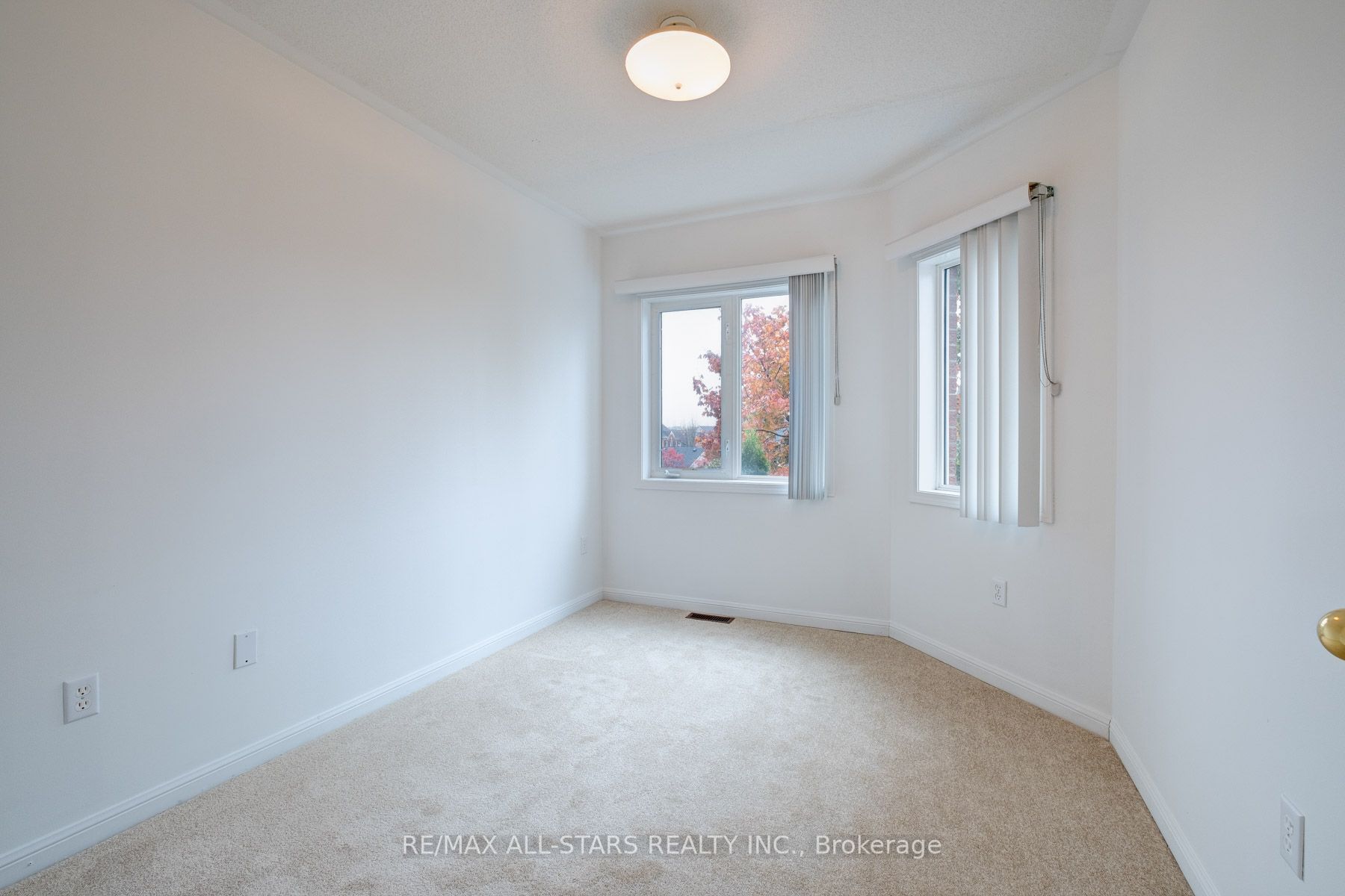 49 Cornell Park Ave