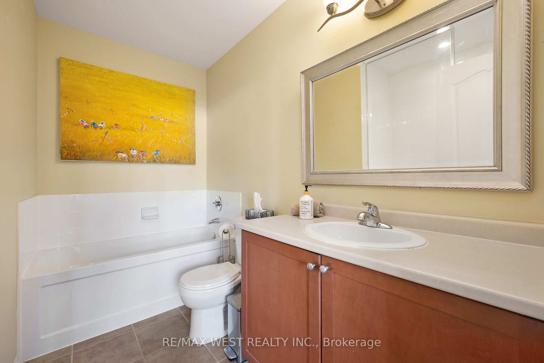 36 Walter Dove Crt E, #8