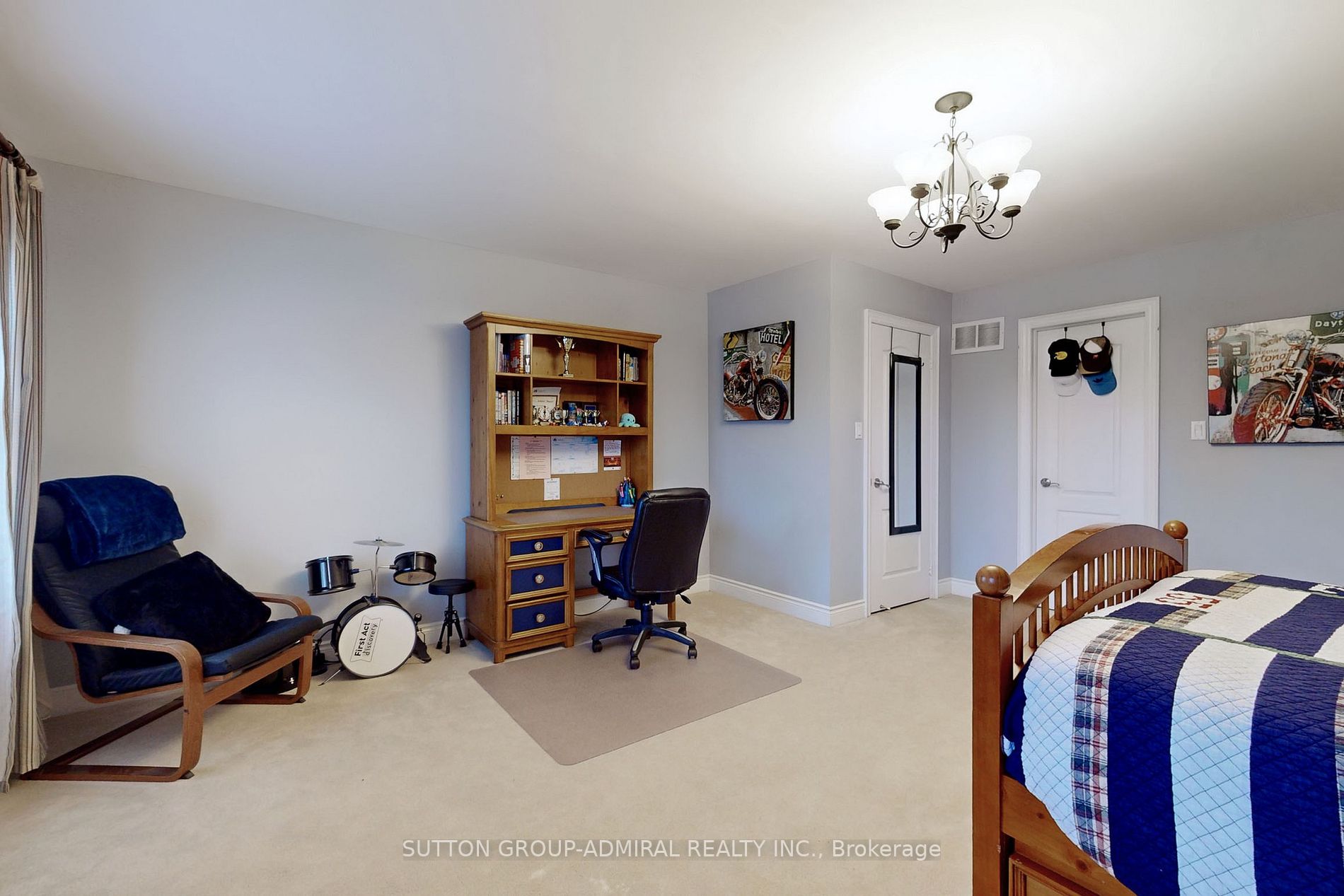 260 Flamingo Rd