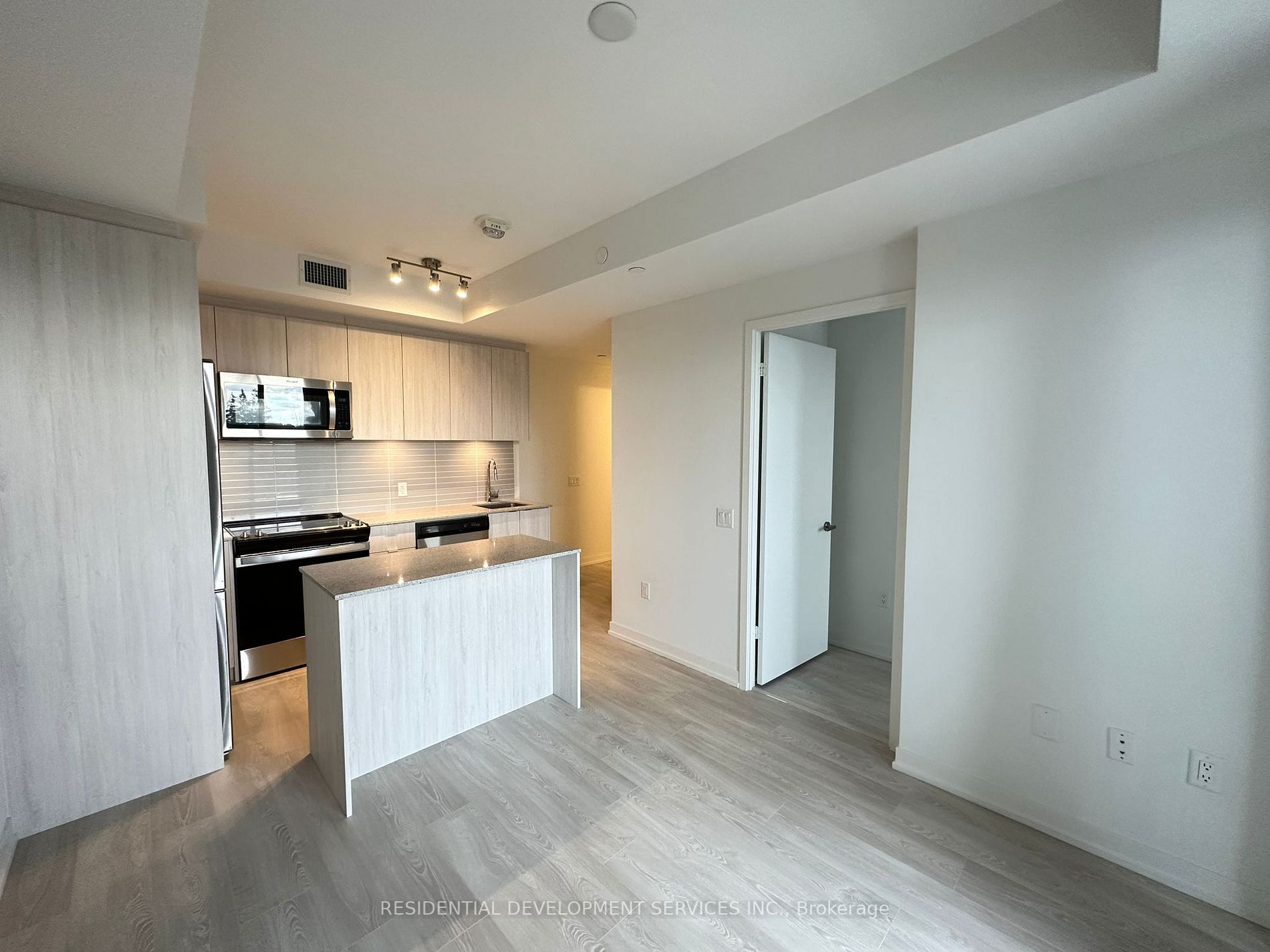 3 Rosewater St, #318W