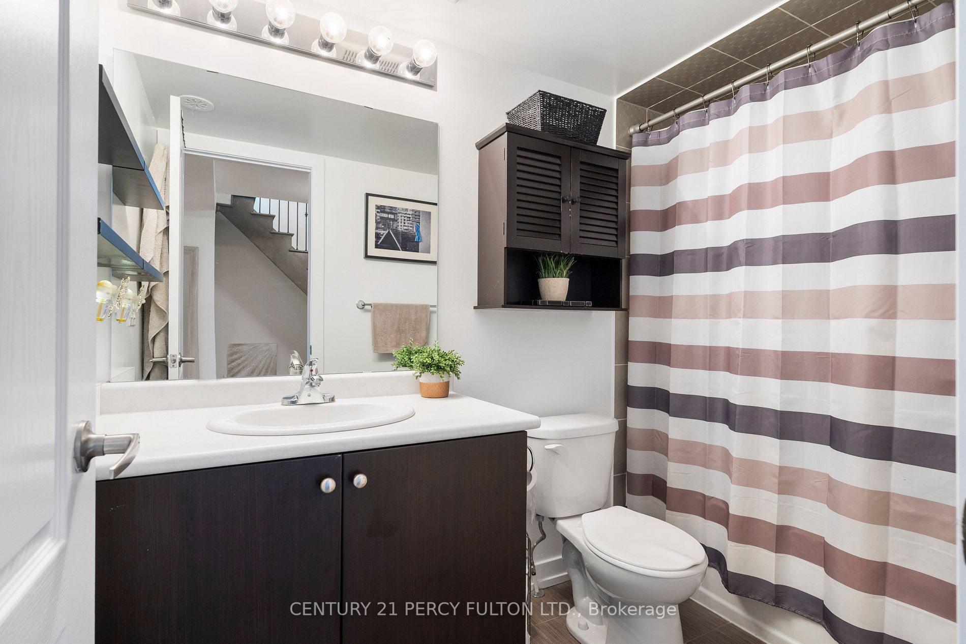 30 Westmeath Lane, #2525