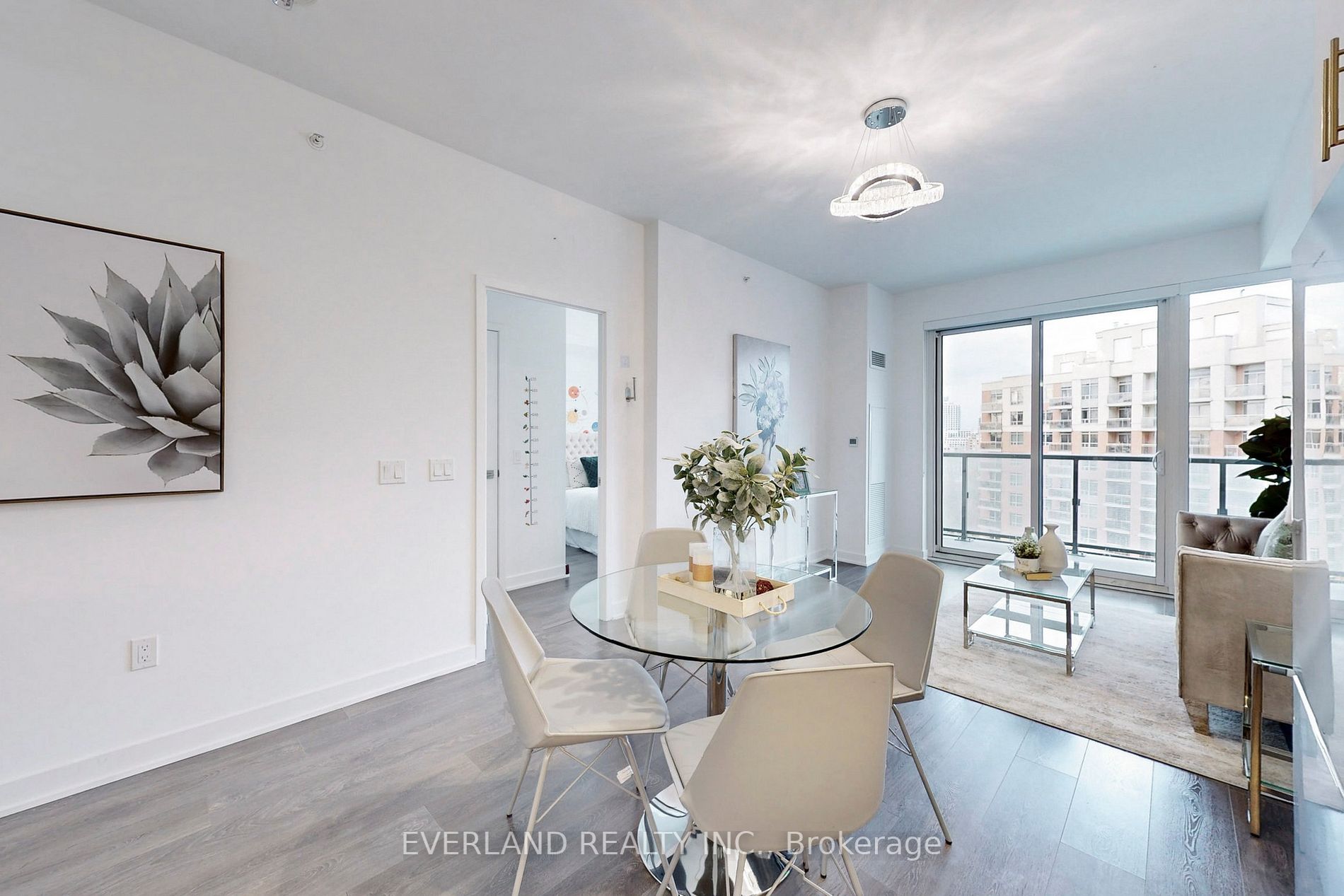 85 Oneida Crescent, #1005