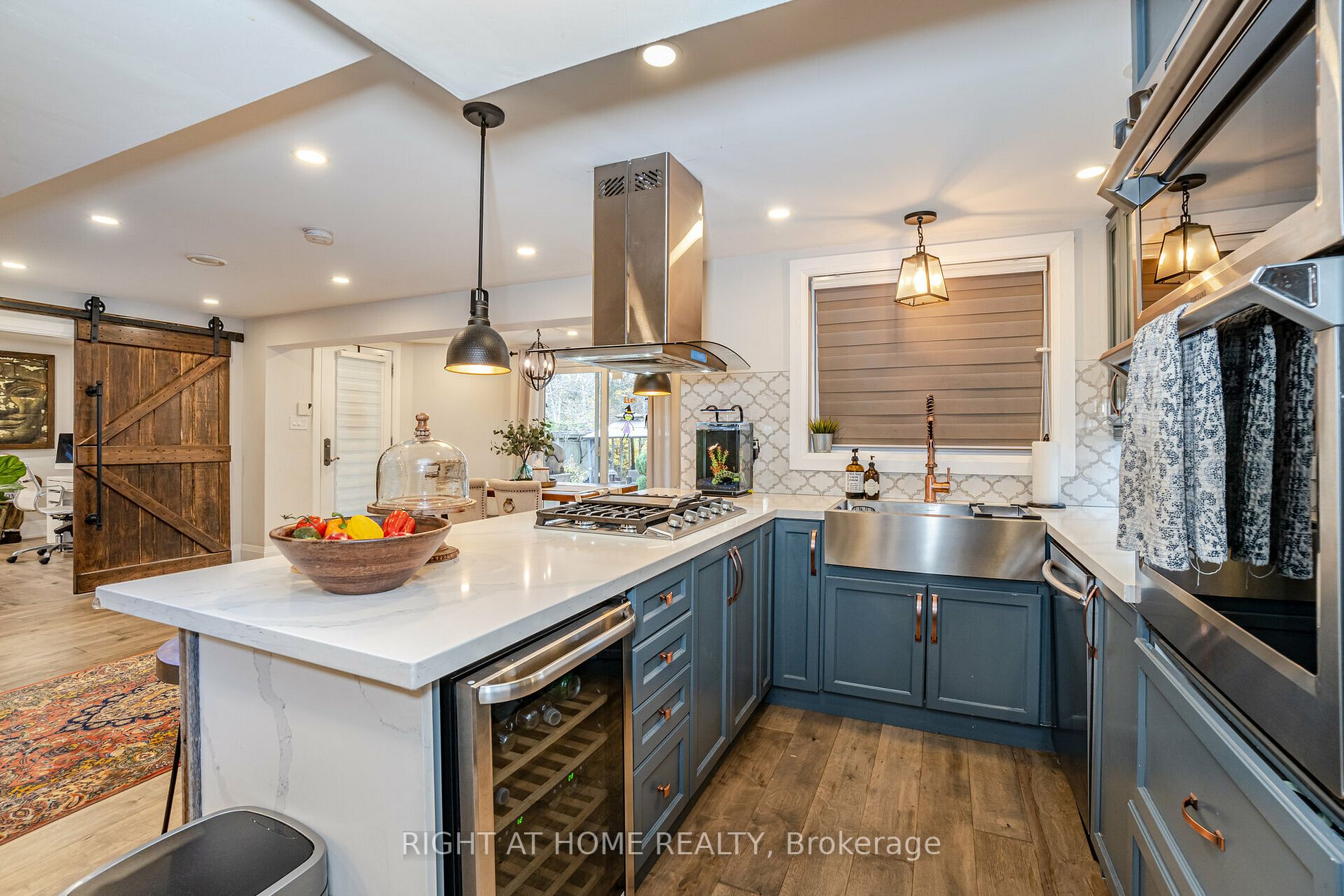 789 College Manor Dr
